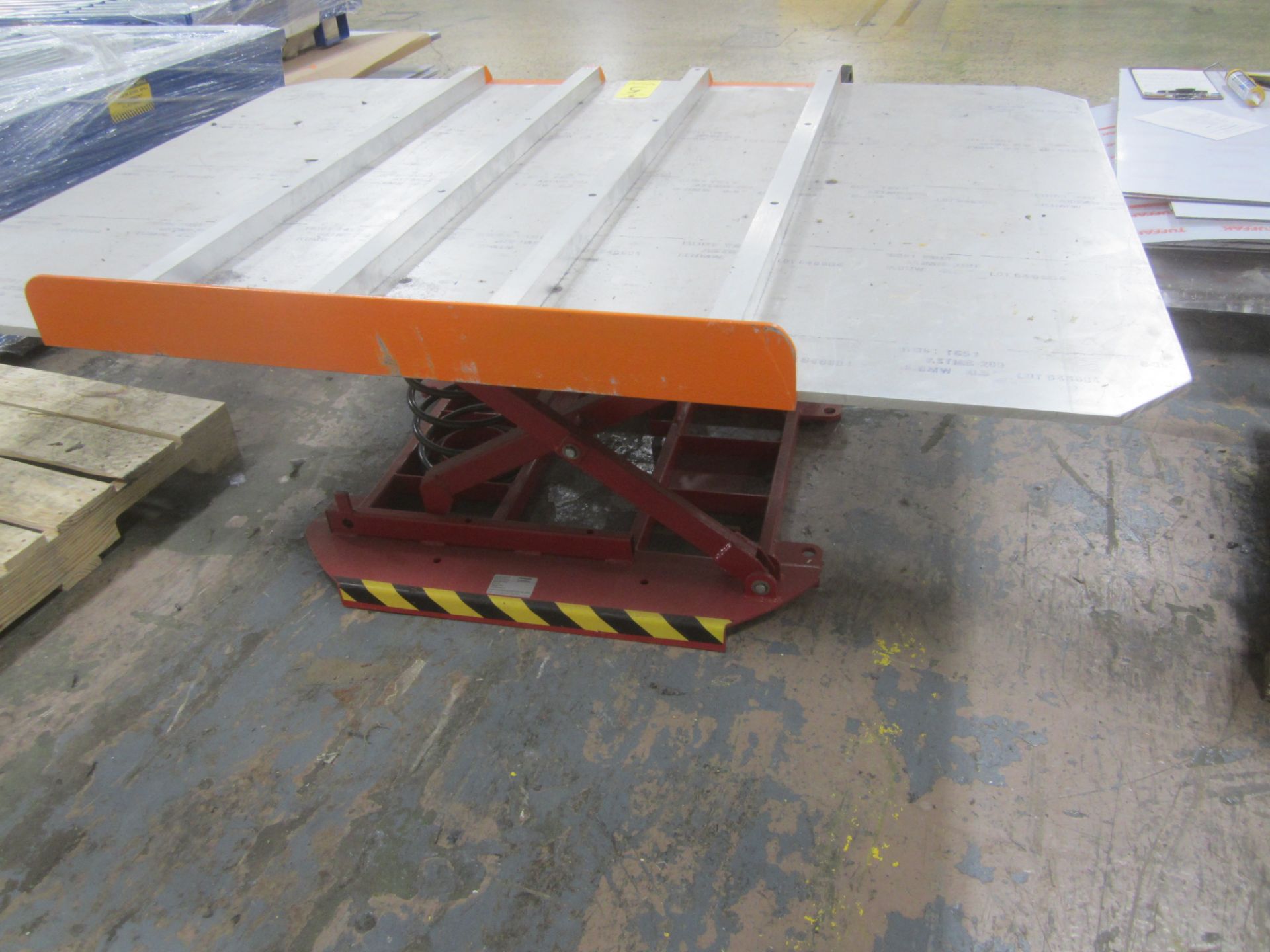 Southworth Model 4ZC16 Pallet Positioner and Level Loader, s/n 92952-200-01, 4,500 Lb. Capacity, 28" - Bild 4 aus 7