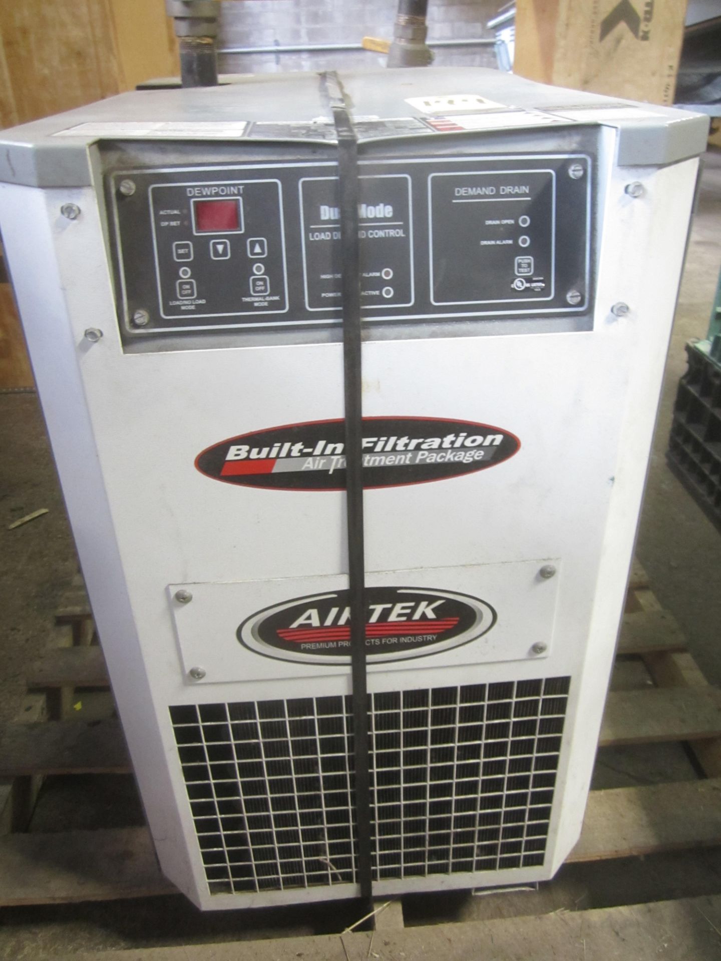 Airtek Model GCT165-A1 Refrigerated Air Dryer, s/n 1110-02783-D03, 165 SCFM, 200 PSIG Max. Working - Image 3 of 6