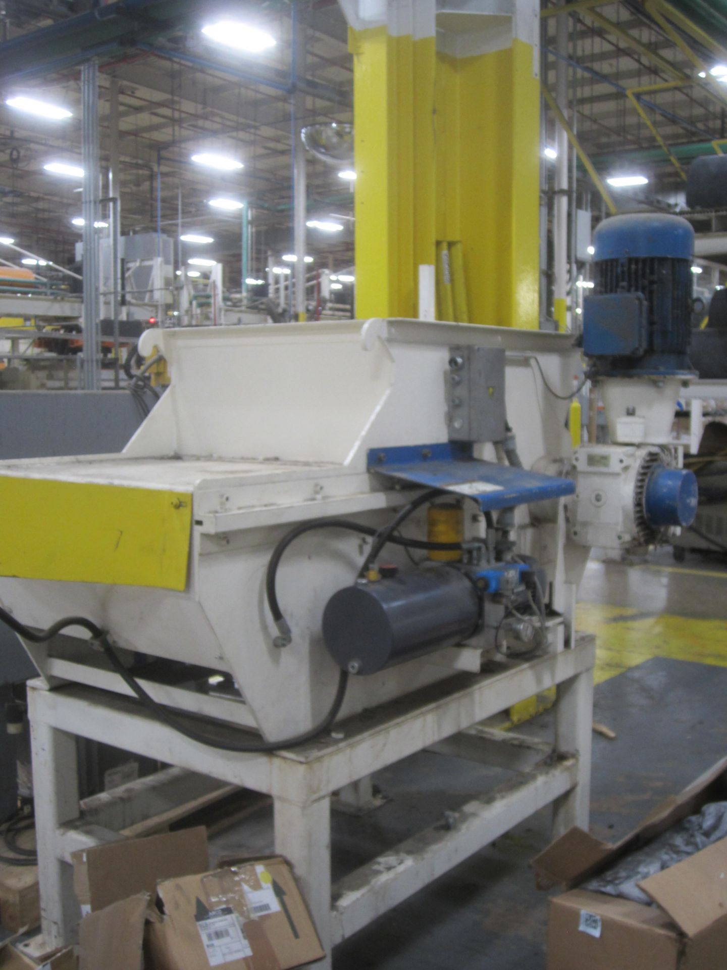 Vecoplan Model RG-32-ANIV Scrap Chopper/Grinder, s/n 8662010, New 2006, 32" Shredder Width, 32" X - Image 2 of 10