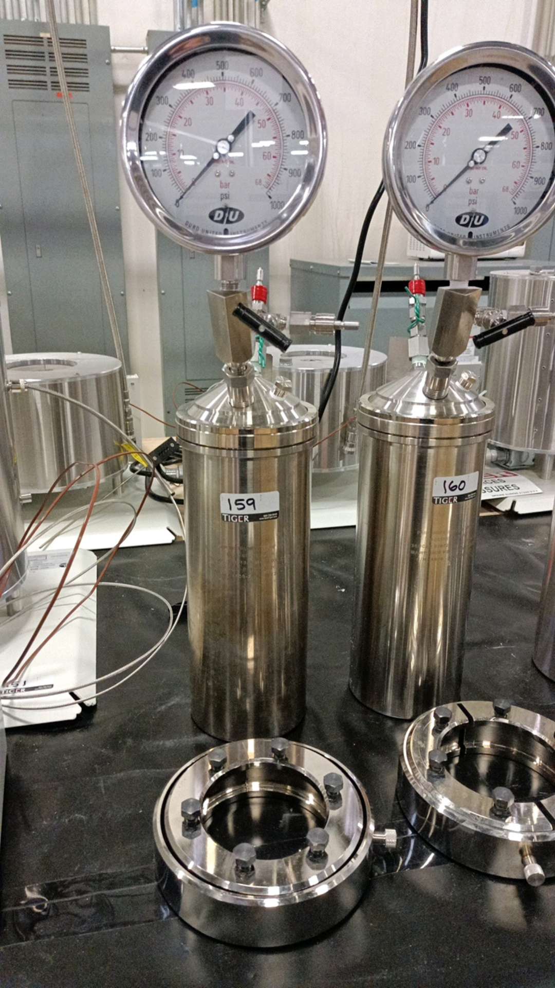 Parr Scientific Instruments Series 4600 Pressure Vessel Systems, M/N ...