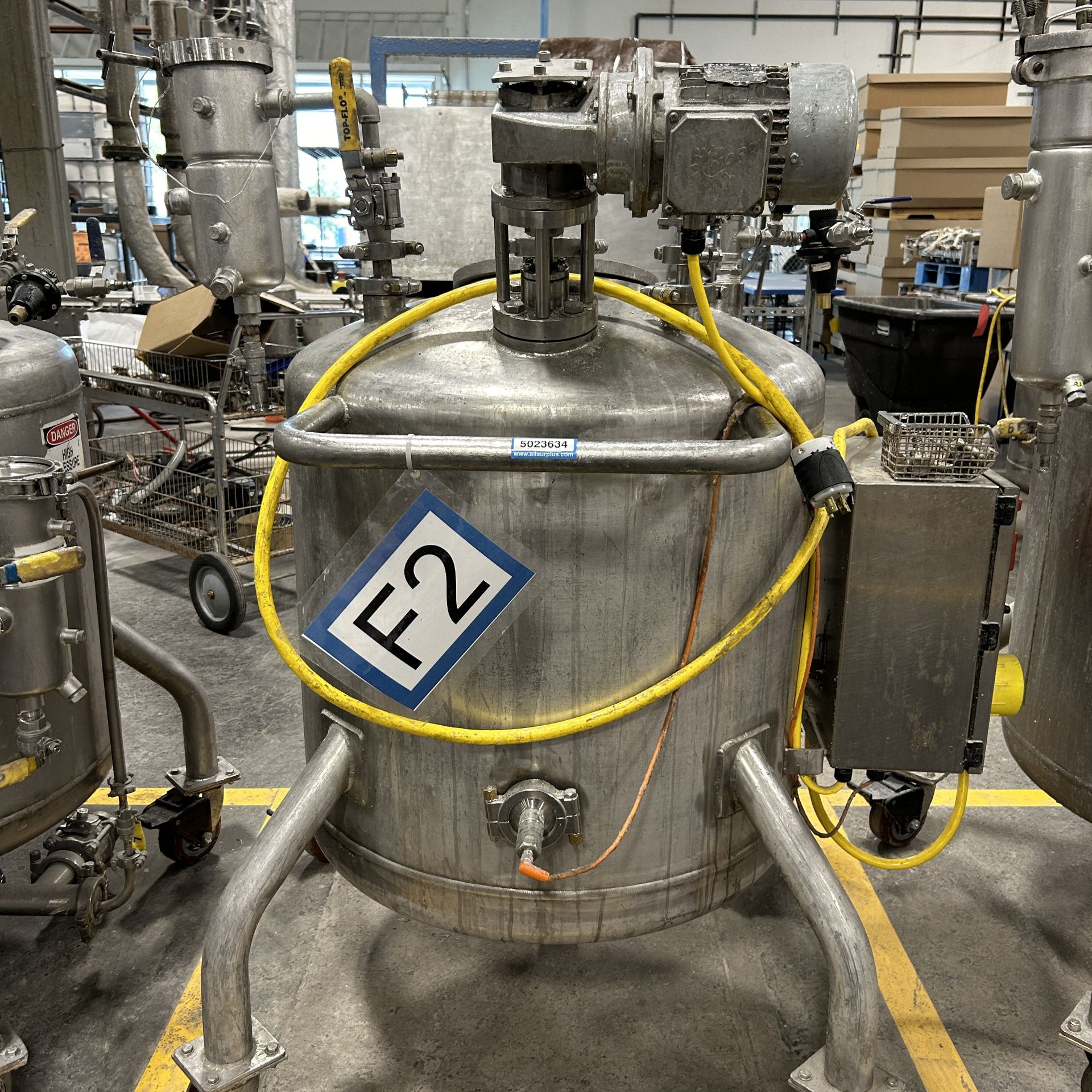 2019 Amherst Stainless Steel Agitation Pressure Pot