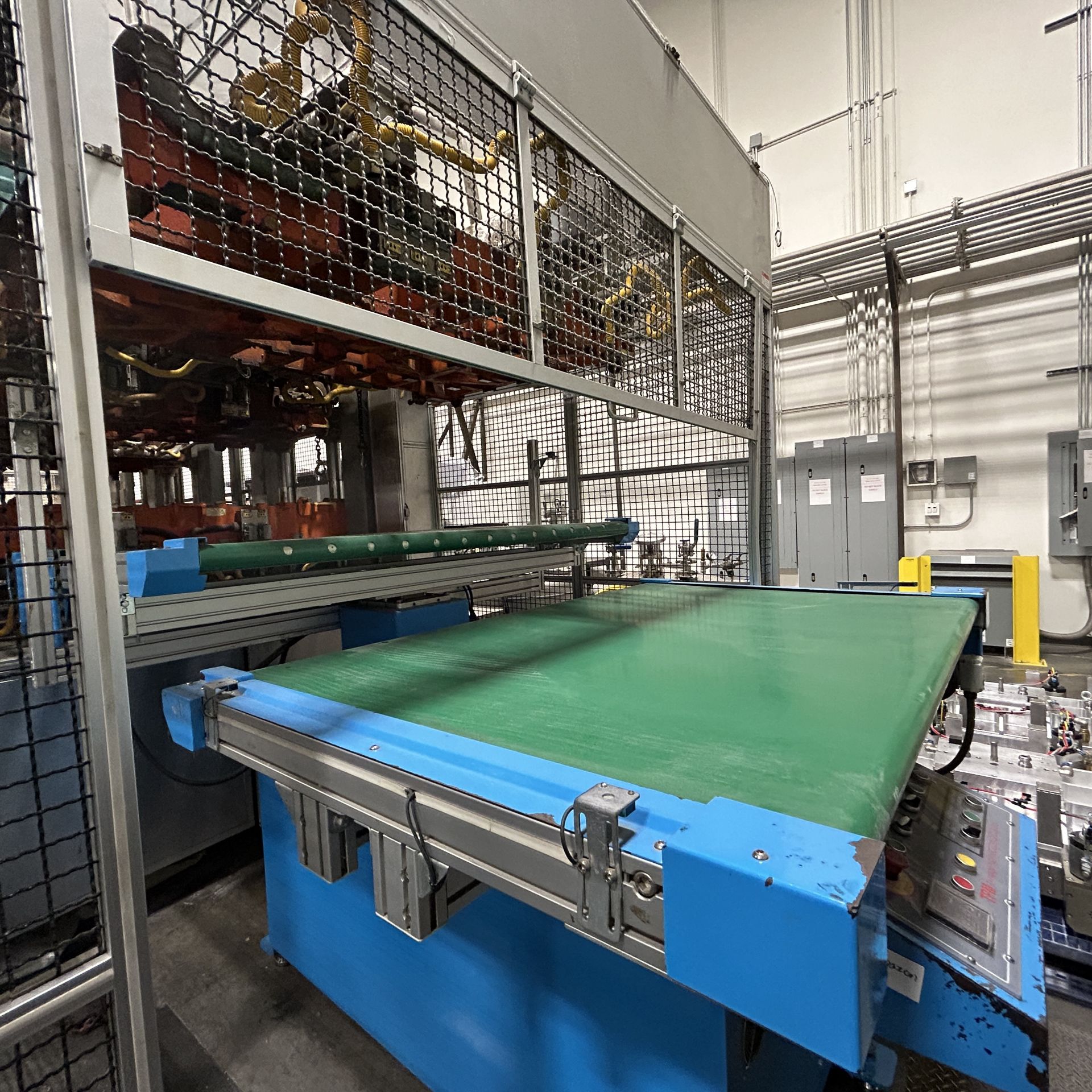 TPM-1500 3-Stage Pulp Thermoforming Machine Equipped With (1) 2018 TPM-AS-1500 2-Stage Auto Stacker - Image 4 of 39