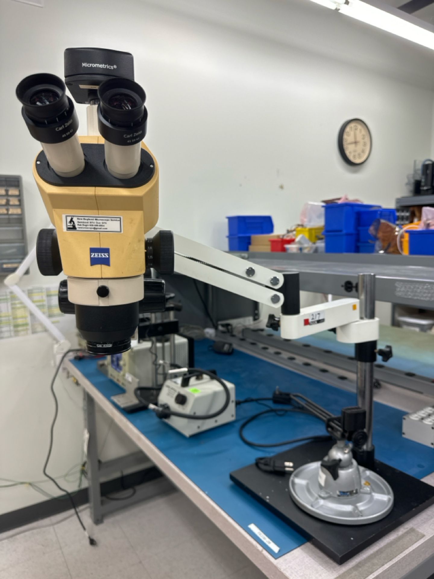 MicroMetrics Stemi 2000-C Microscope w/ Adjustable Mount