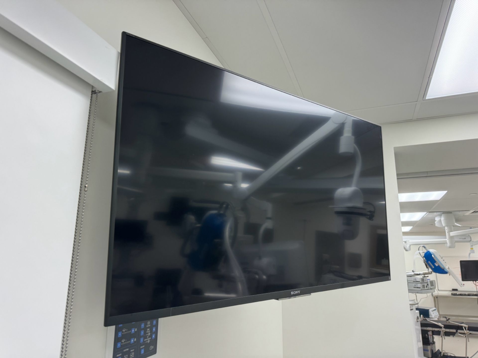 Sony Televisions w/ Mounts - Image 4 of 6
