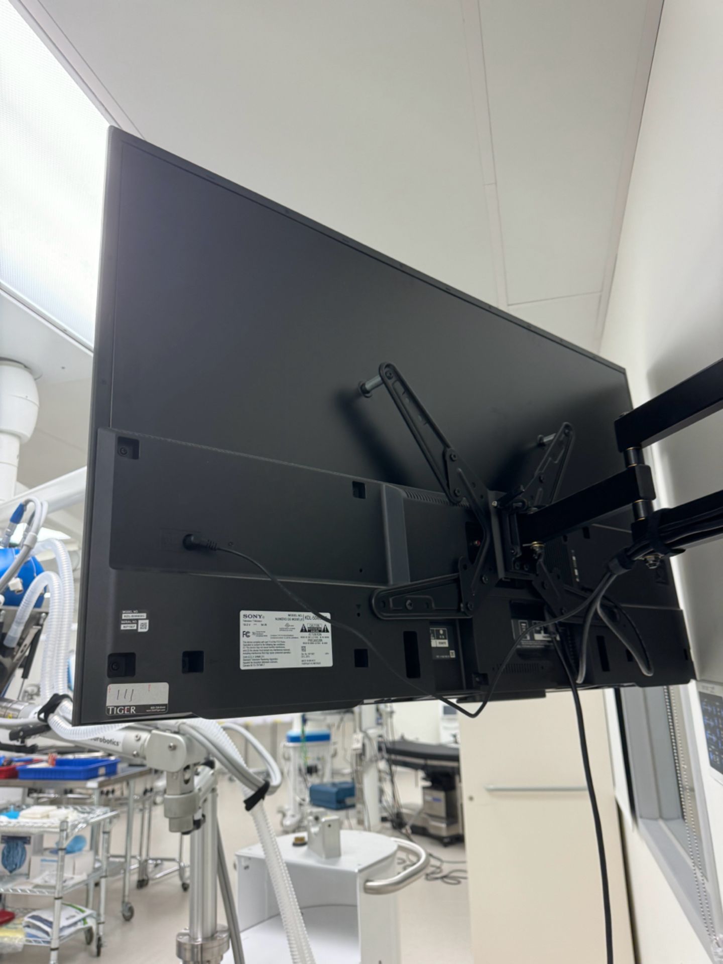 Sony Televisions w/ Mounts - Image 7 of 8