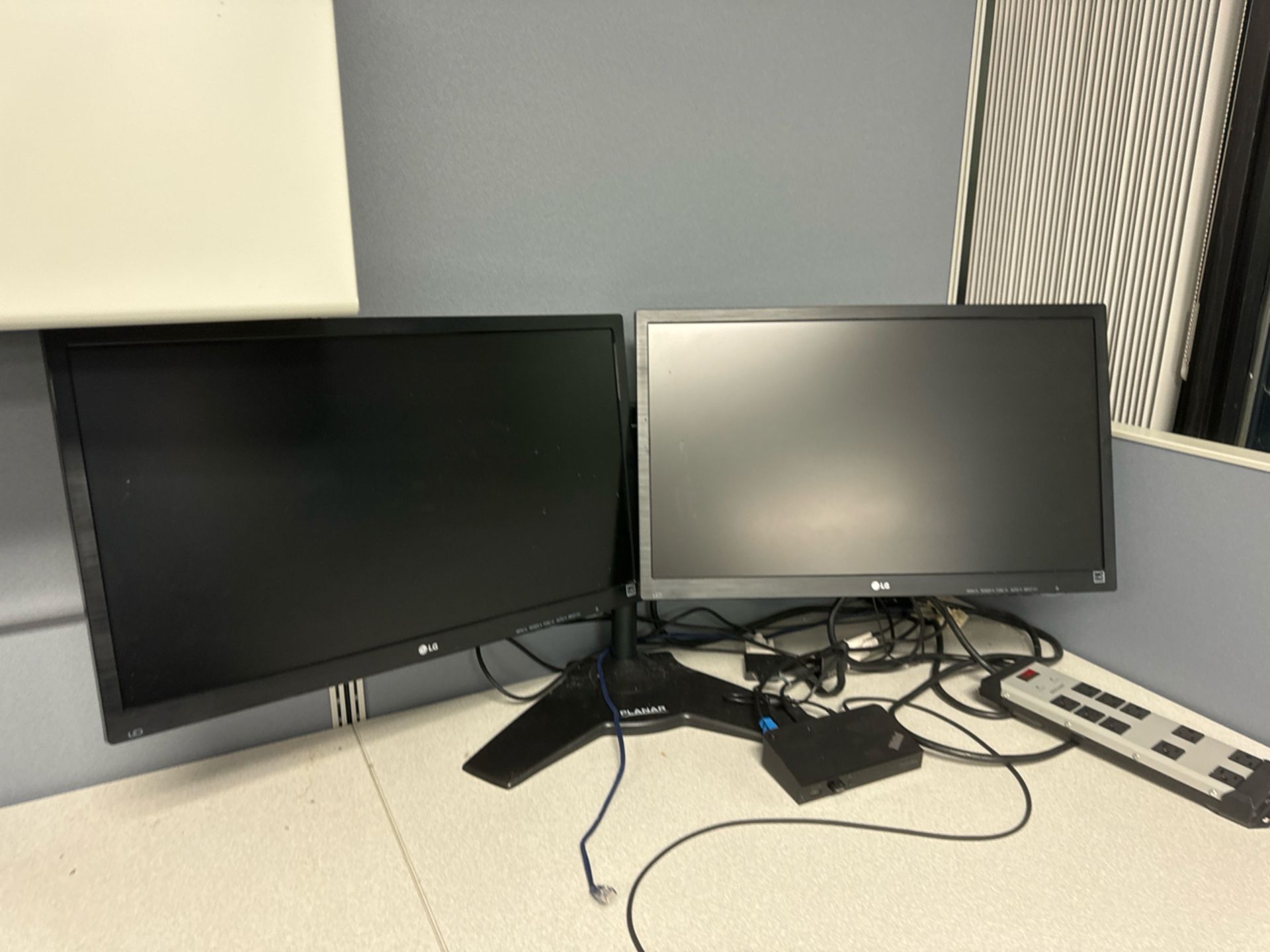 (44) Computer Monitors - Image 19 of 22