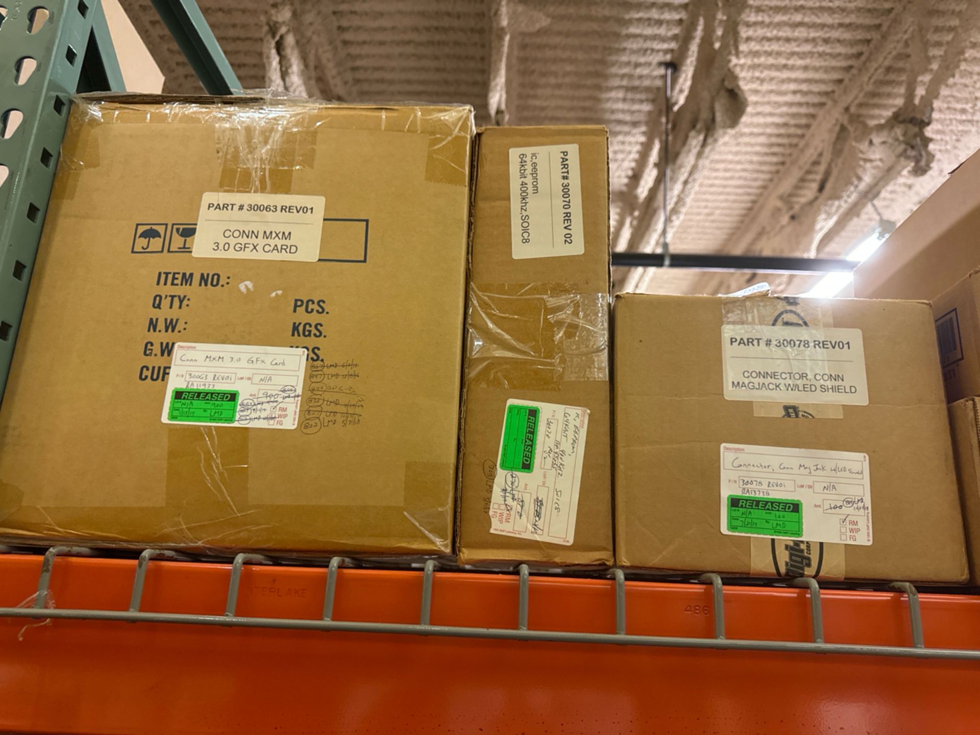Contents of Pallet Racking & Shelves - Image 68 of 132