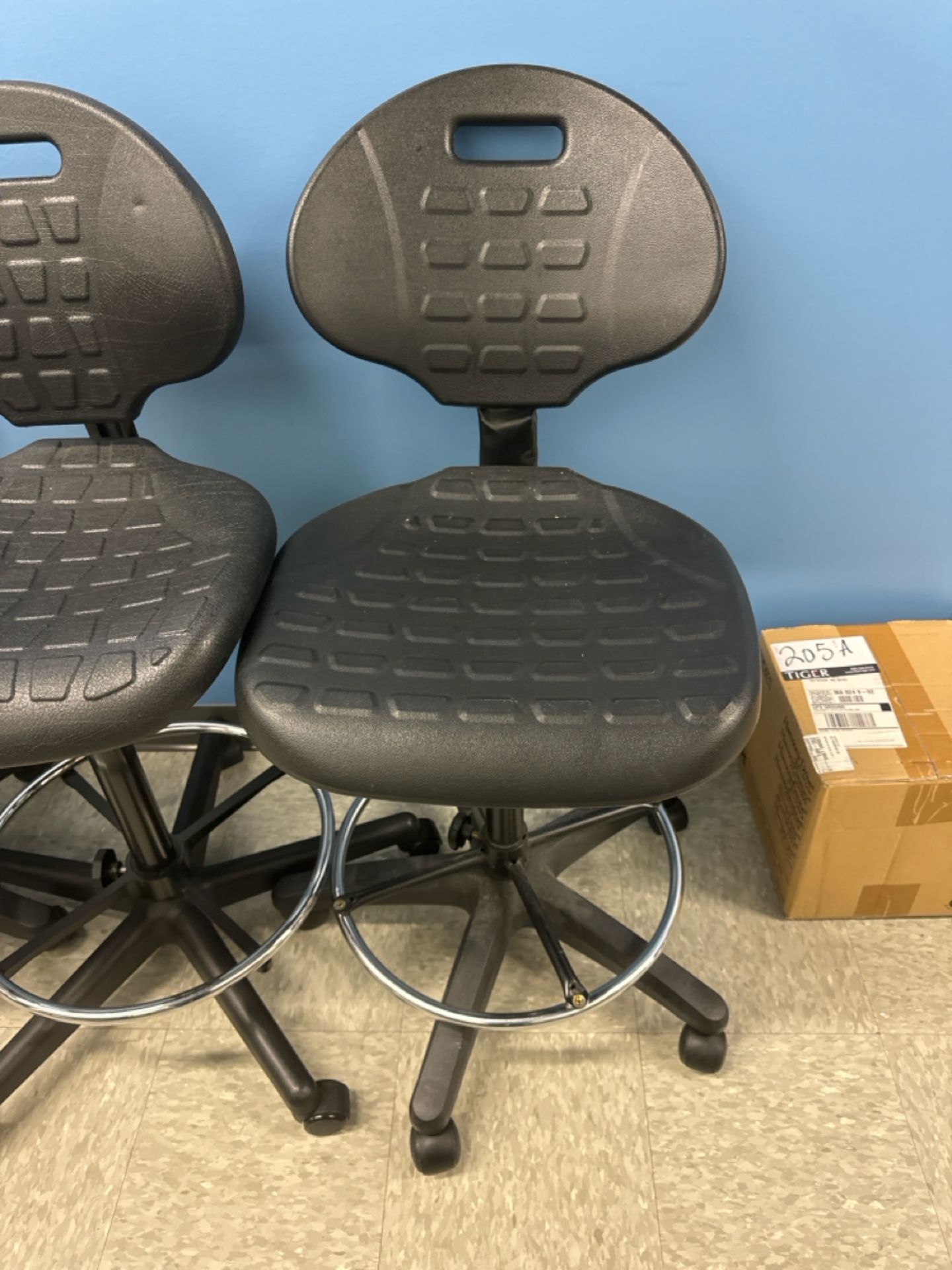 Adjustable Rolling Lab Chair - Image 6 of 6