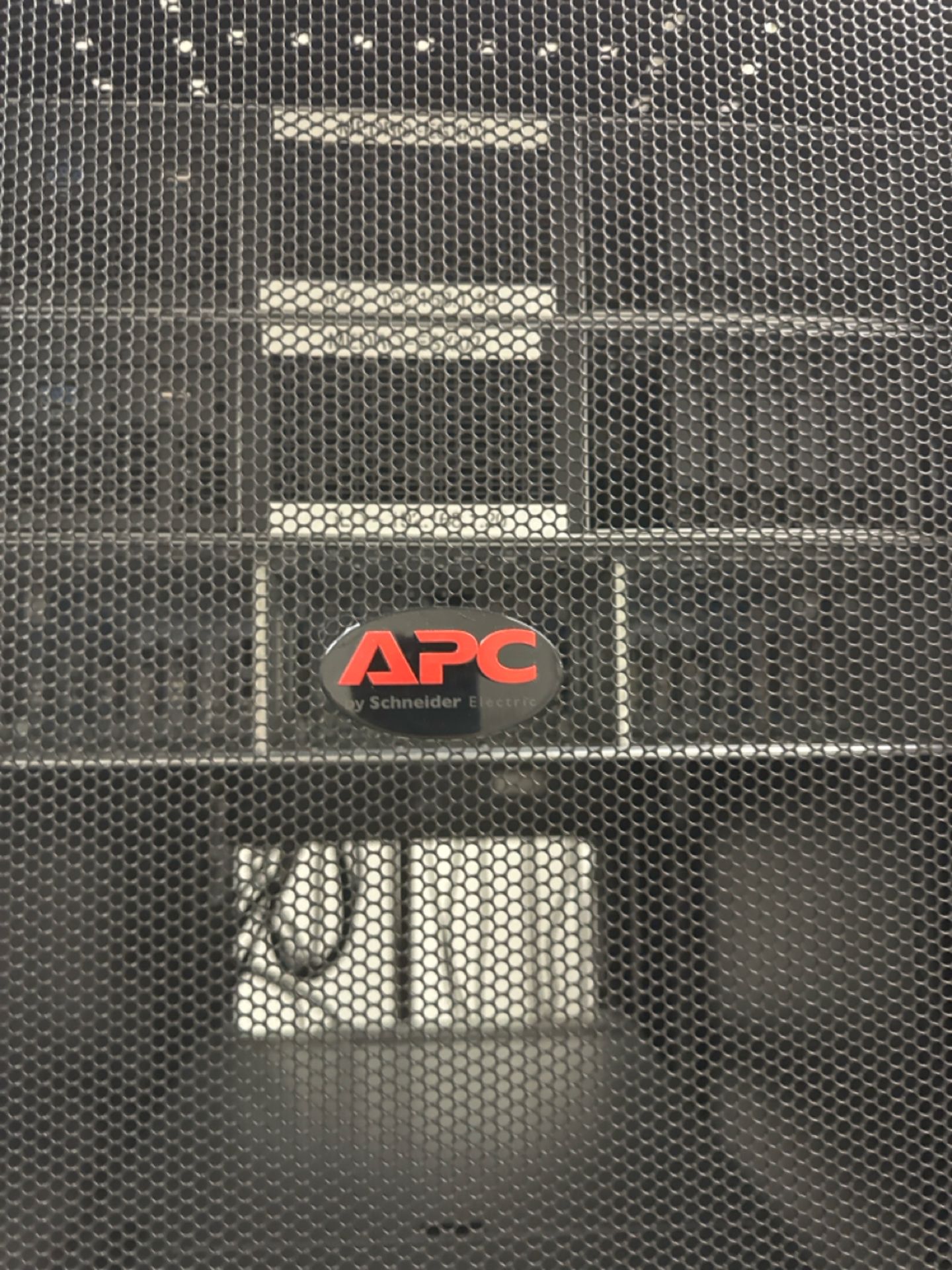 APC IT Tower Rack w/ Contents - Image 15 of 18