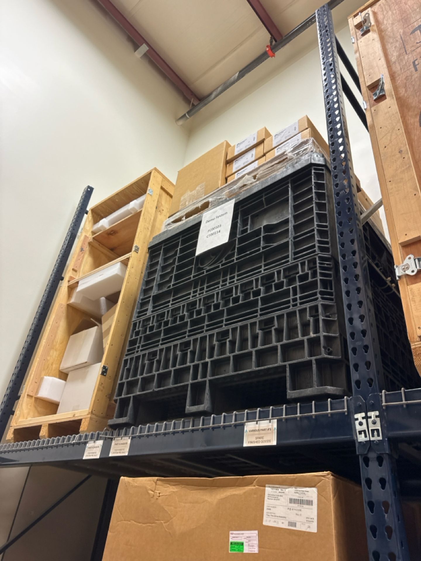 Contents of Right Wall Pallet Racking - Image 17 of 19