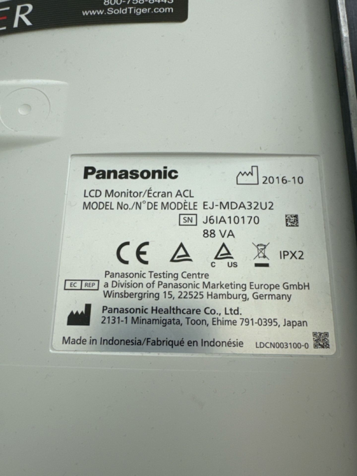 Panasonic 3D Medical Monitor w/ Mount - Image 5 of 5