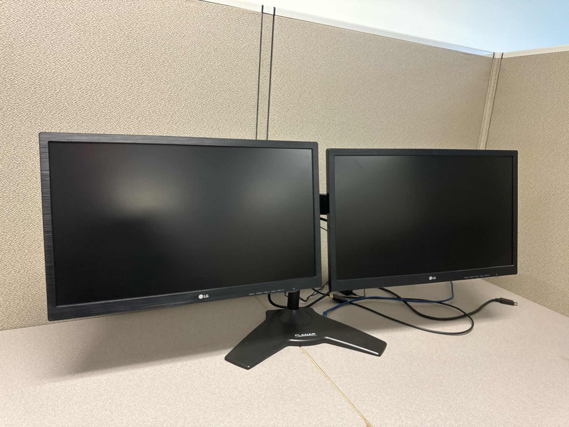 (23) Computor Monitors - Image 10 of 15