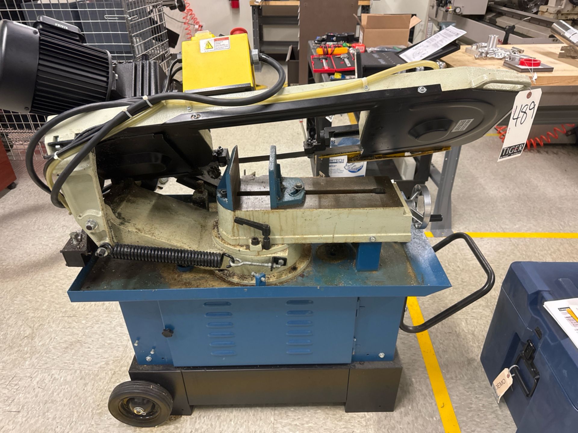 Swivel Hydraulic Metal Cutting Band Saw - Image 4 of 5