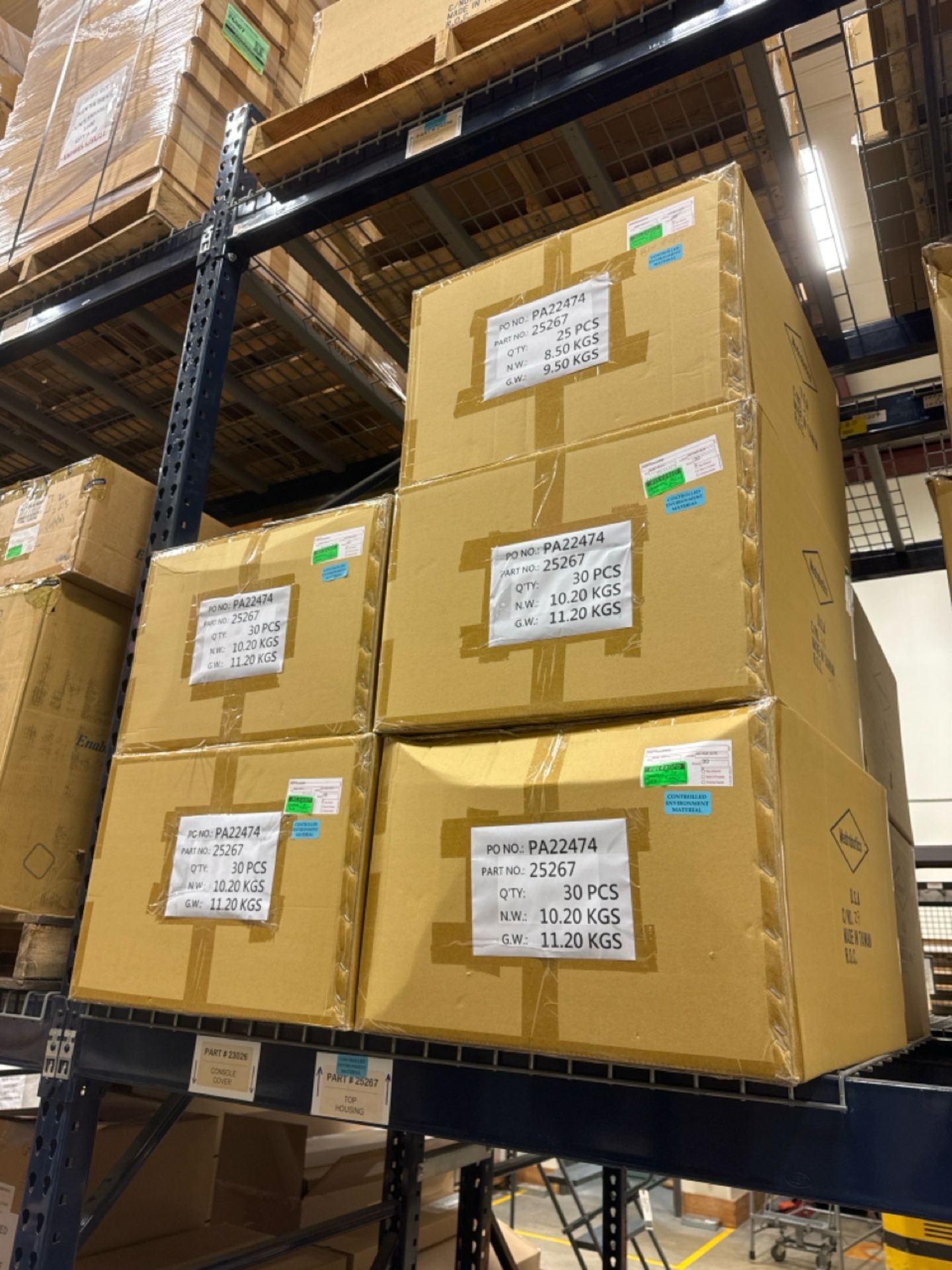 Contents of Center Pallet Racking - Image 6 of 68