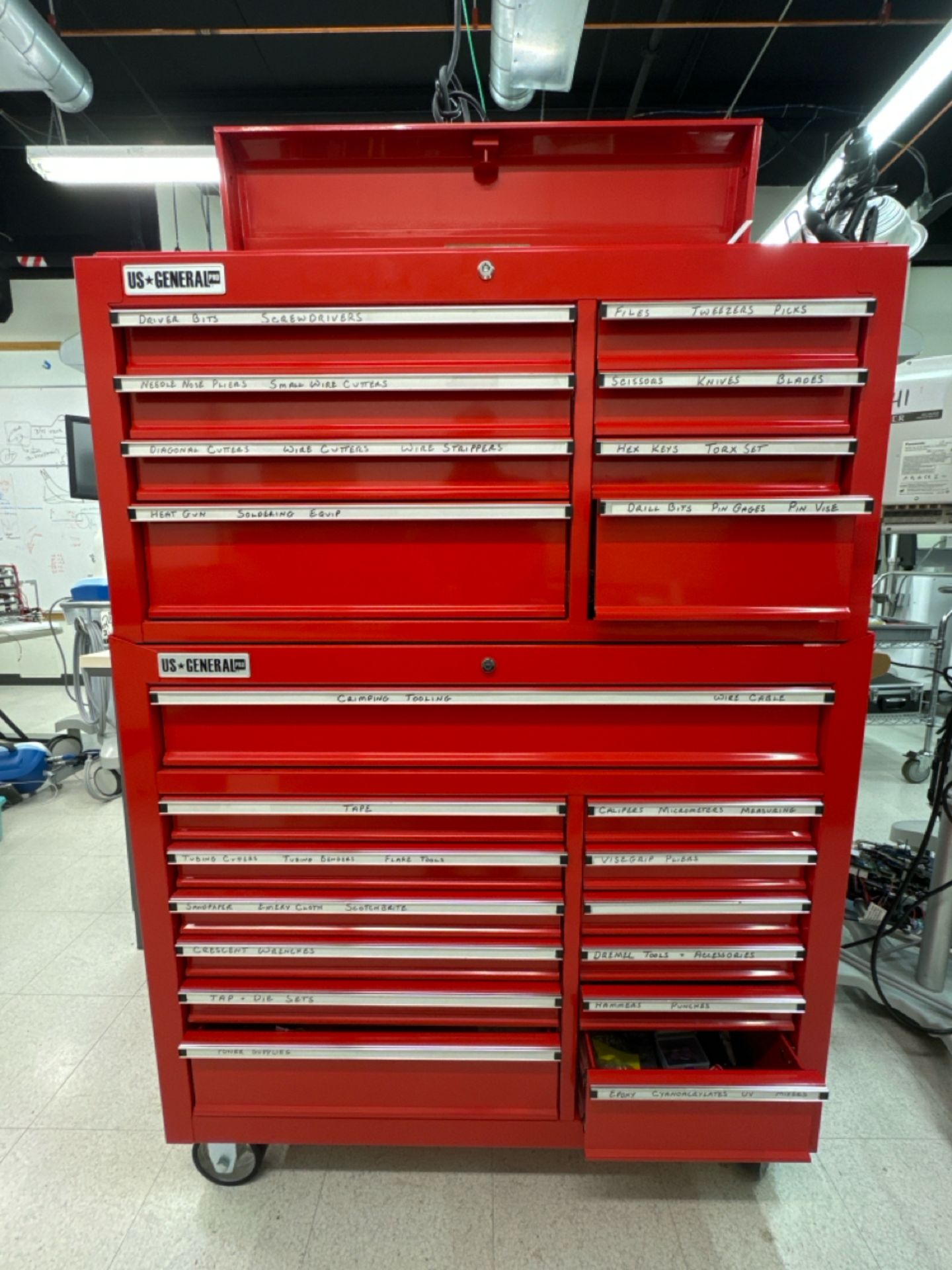 US General Industrial Mobile Tool Chest w/ Contents