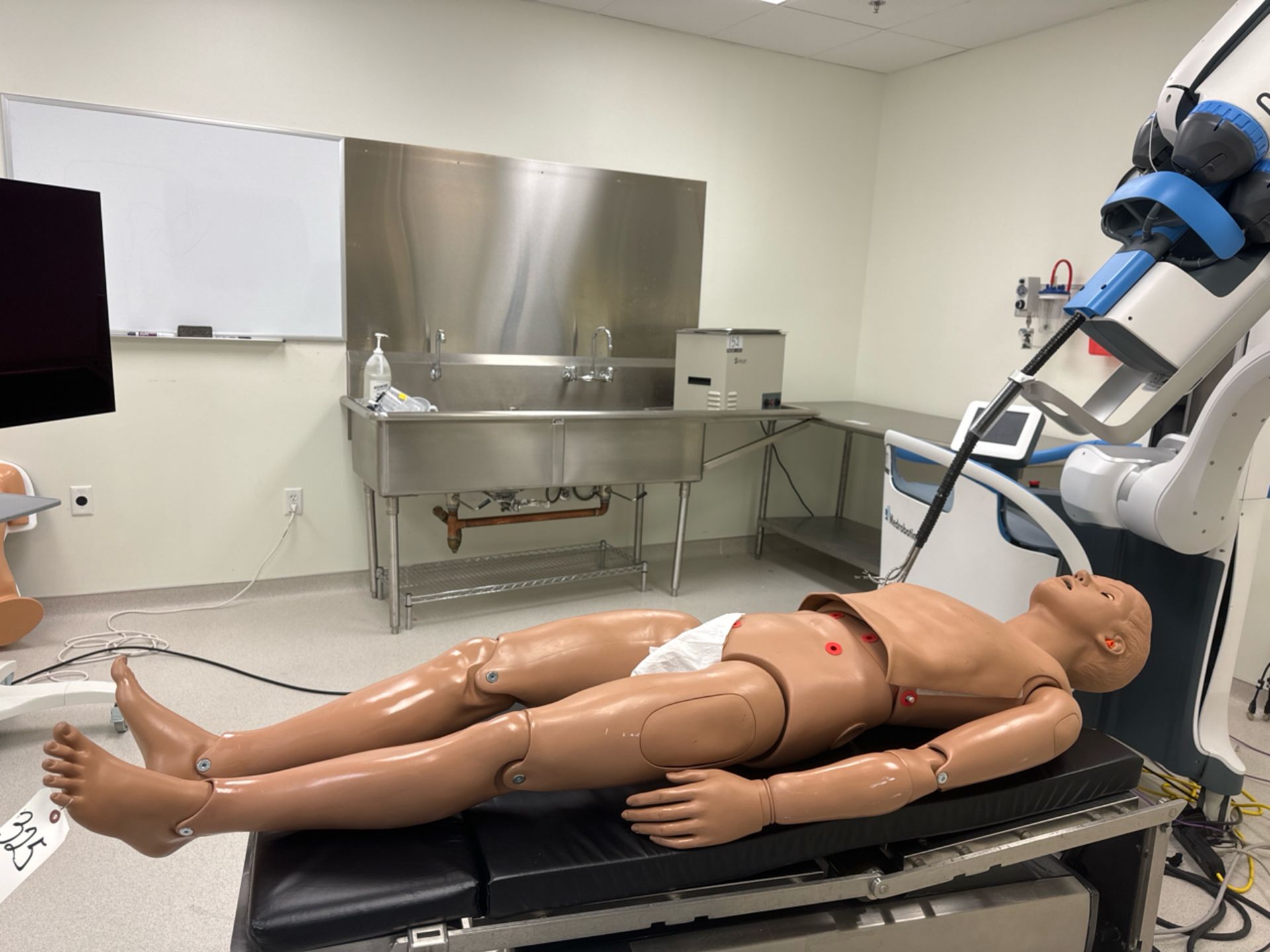Universal Medical Human Mannequin - Image 4 of 6