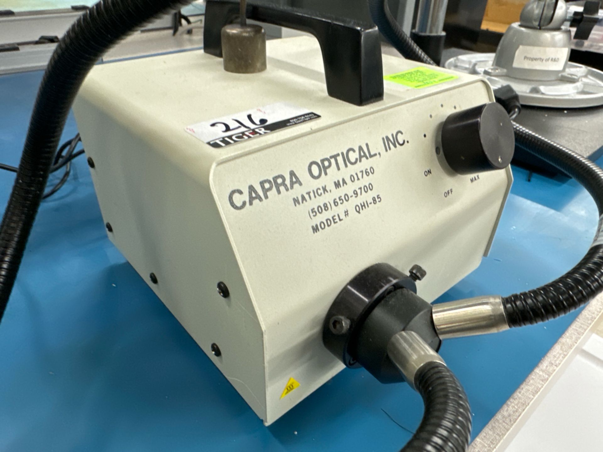 Capra Optical Inc. Fiber Optic Illuminator - Image 2 of 3