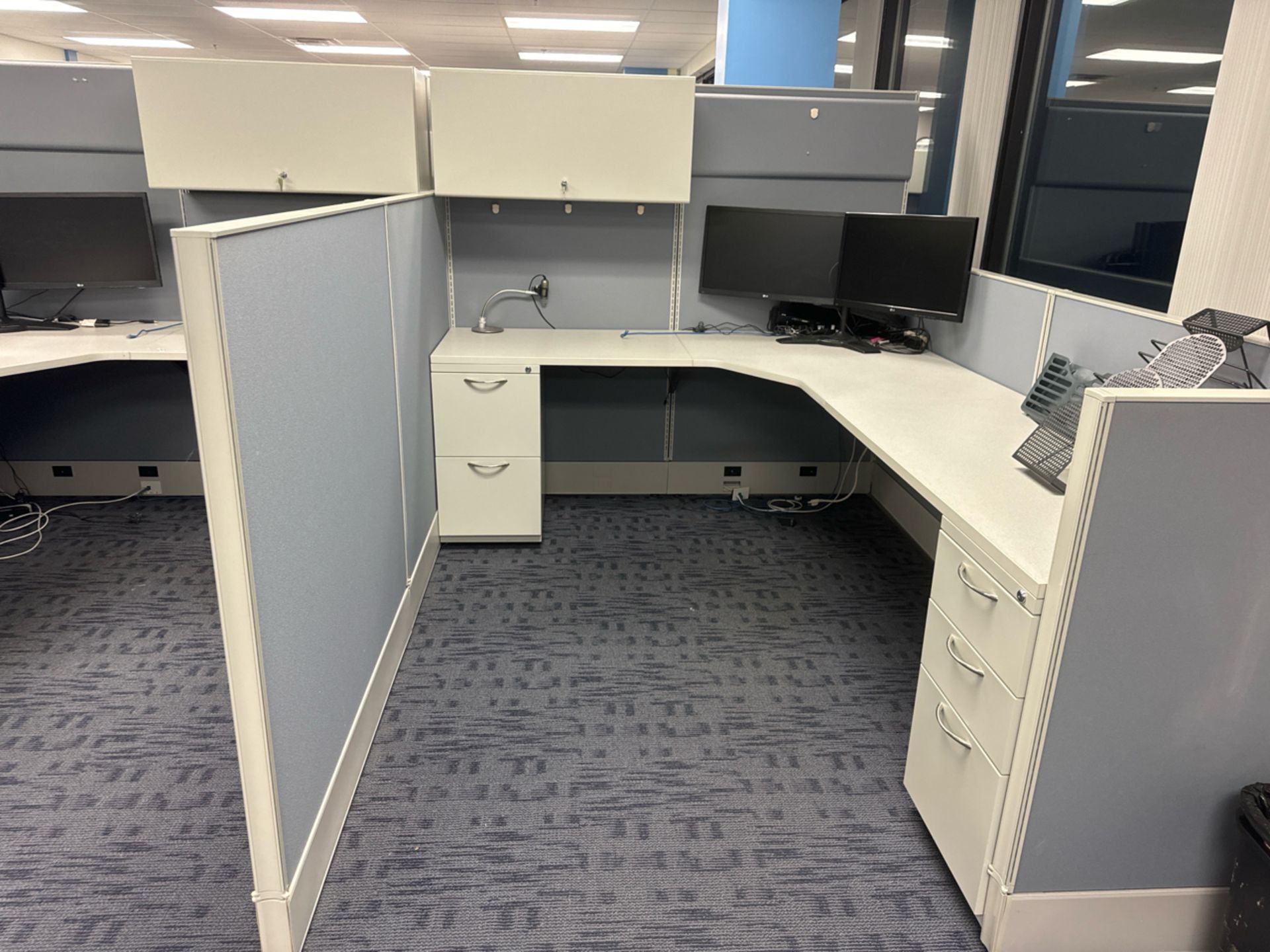 (24) Panel System Work Stations (Contents not Included) - Image 11 of 25