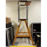Putnam Rolling 5-Step Ladder