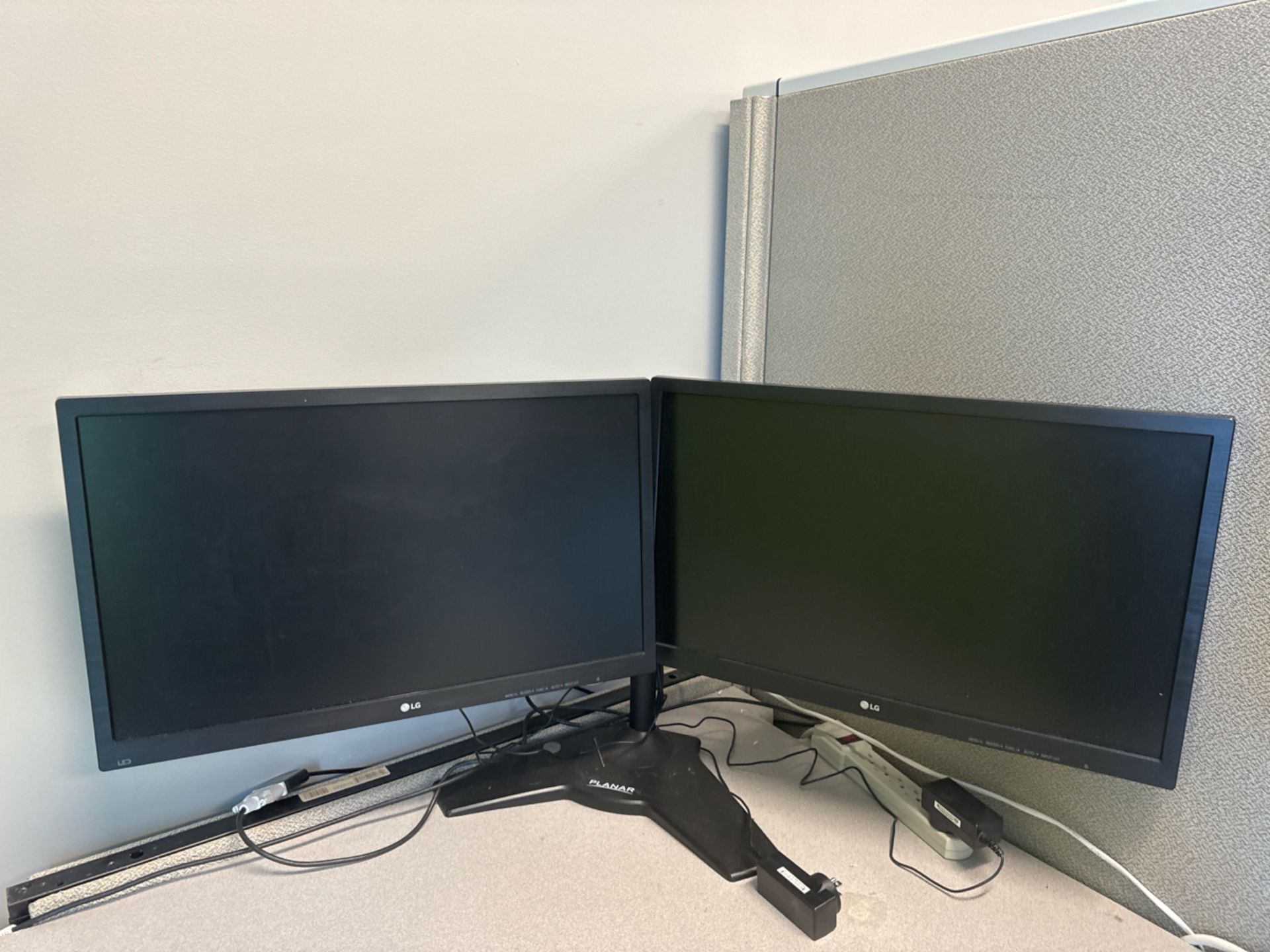 (23) Computor Monitors - Image 8 of 15