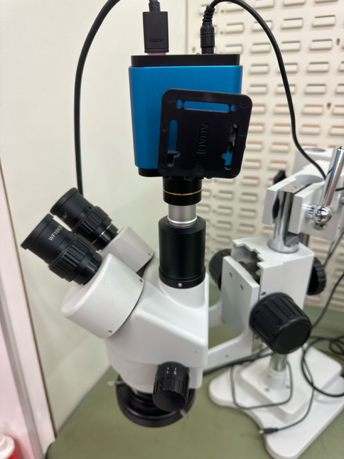 Amscope Microscope w/ Adapter & HDMI 1080p Camera - Image 5 of 10