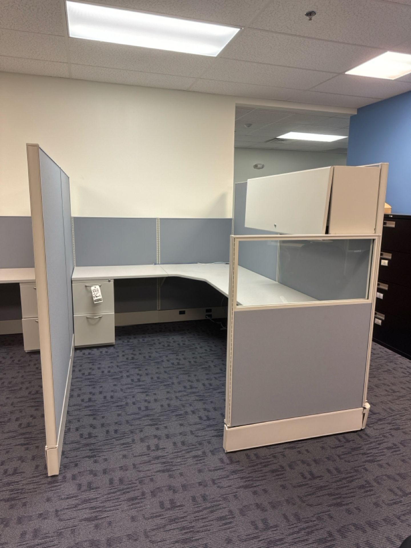 (33) Panel System Work Stations (Contents not Included) - Image 2 of 19