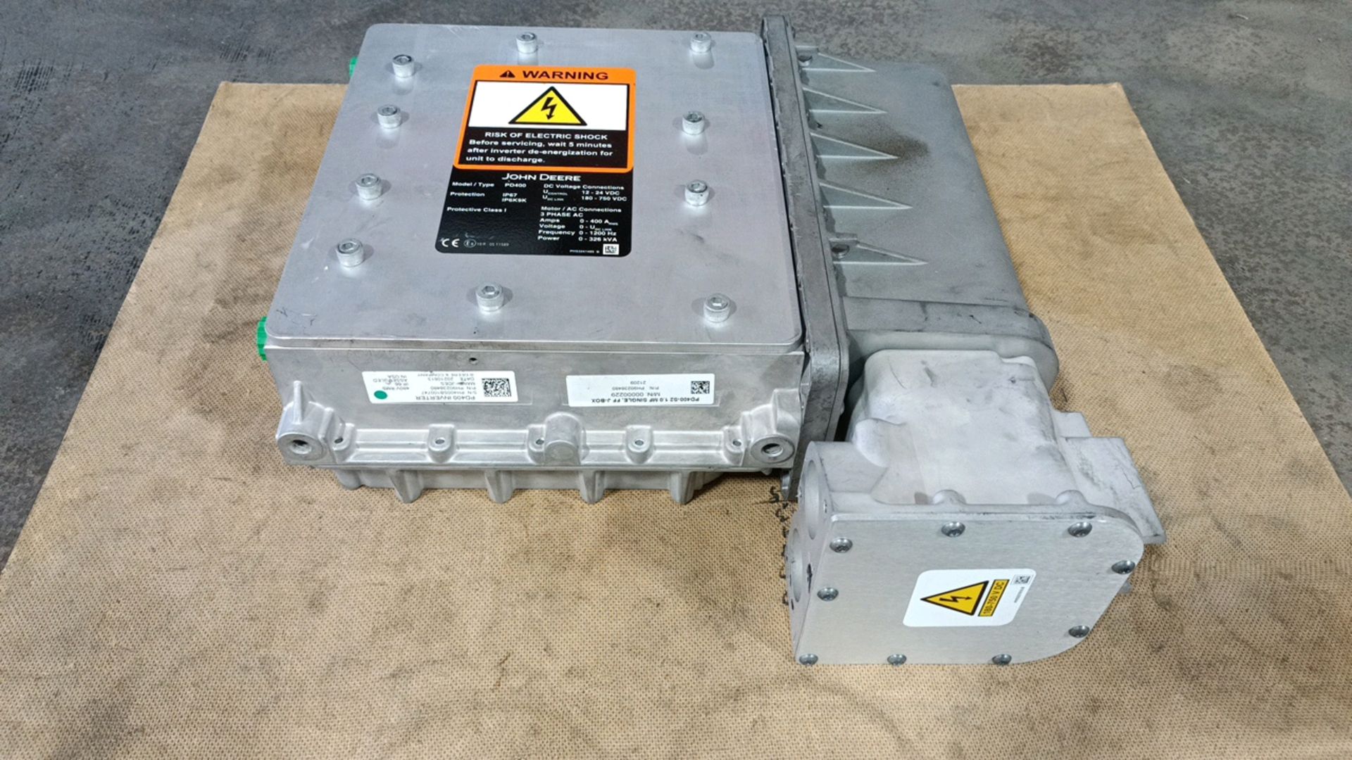 John Deere Inverter