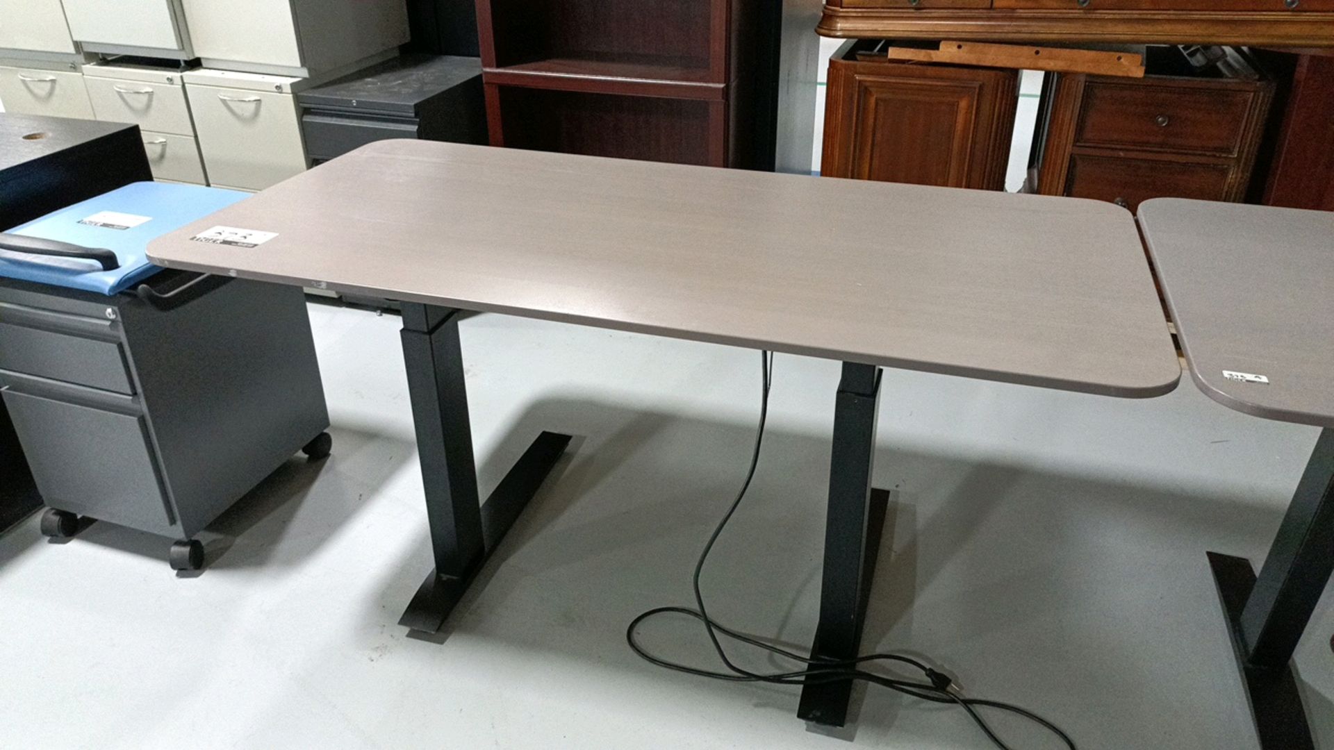 Electric Adjustable Desks - Image 3 of 6