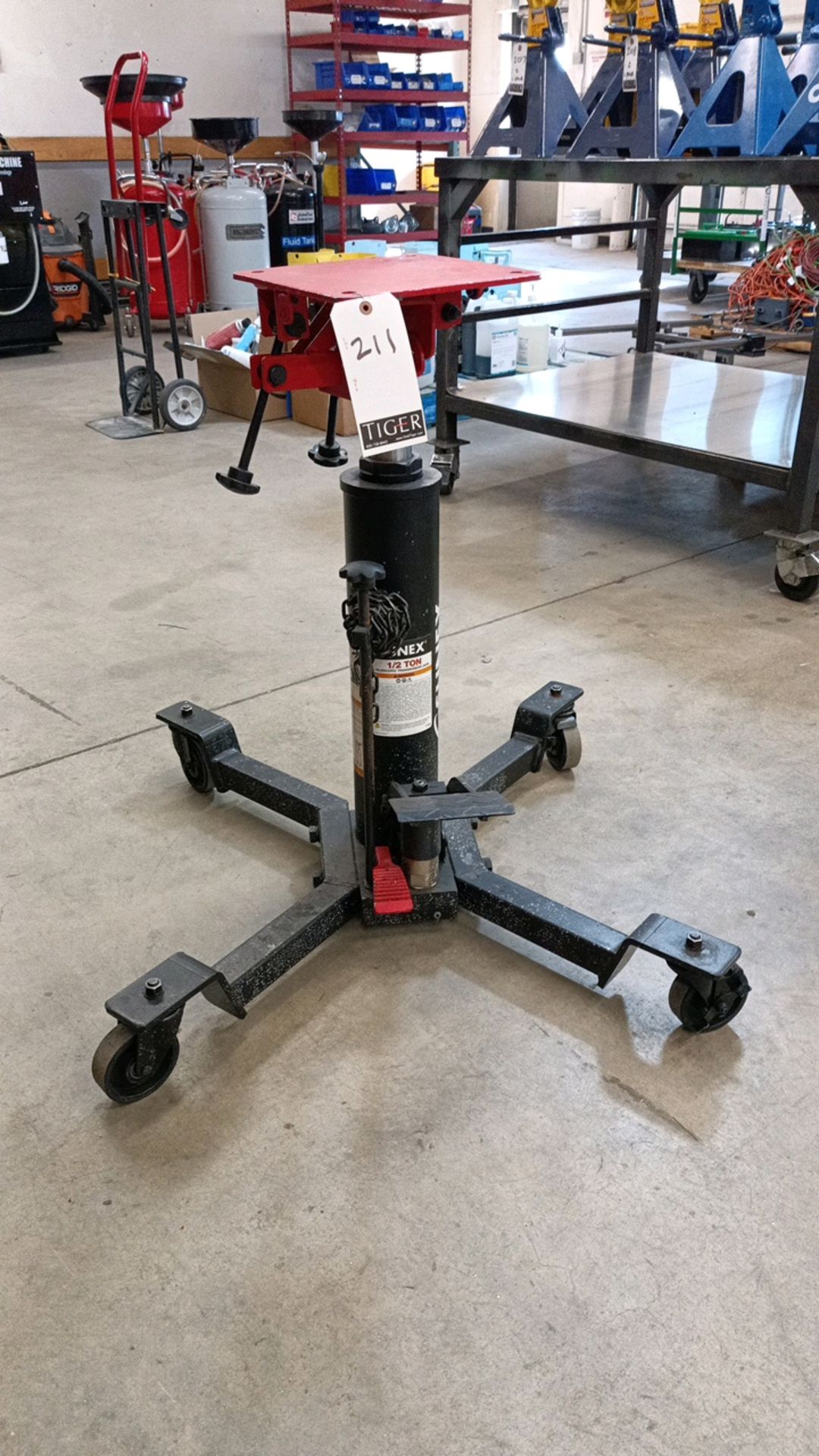 1/2 Ton Telescopic Tranny Jack