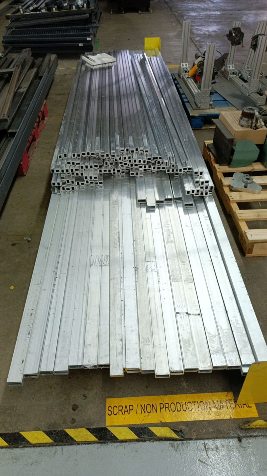 Assorted Size Steel Sheets and Bar Stock - Image 7 of 11