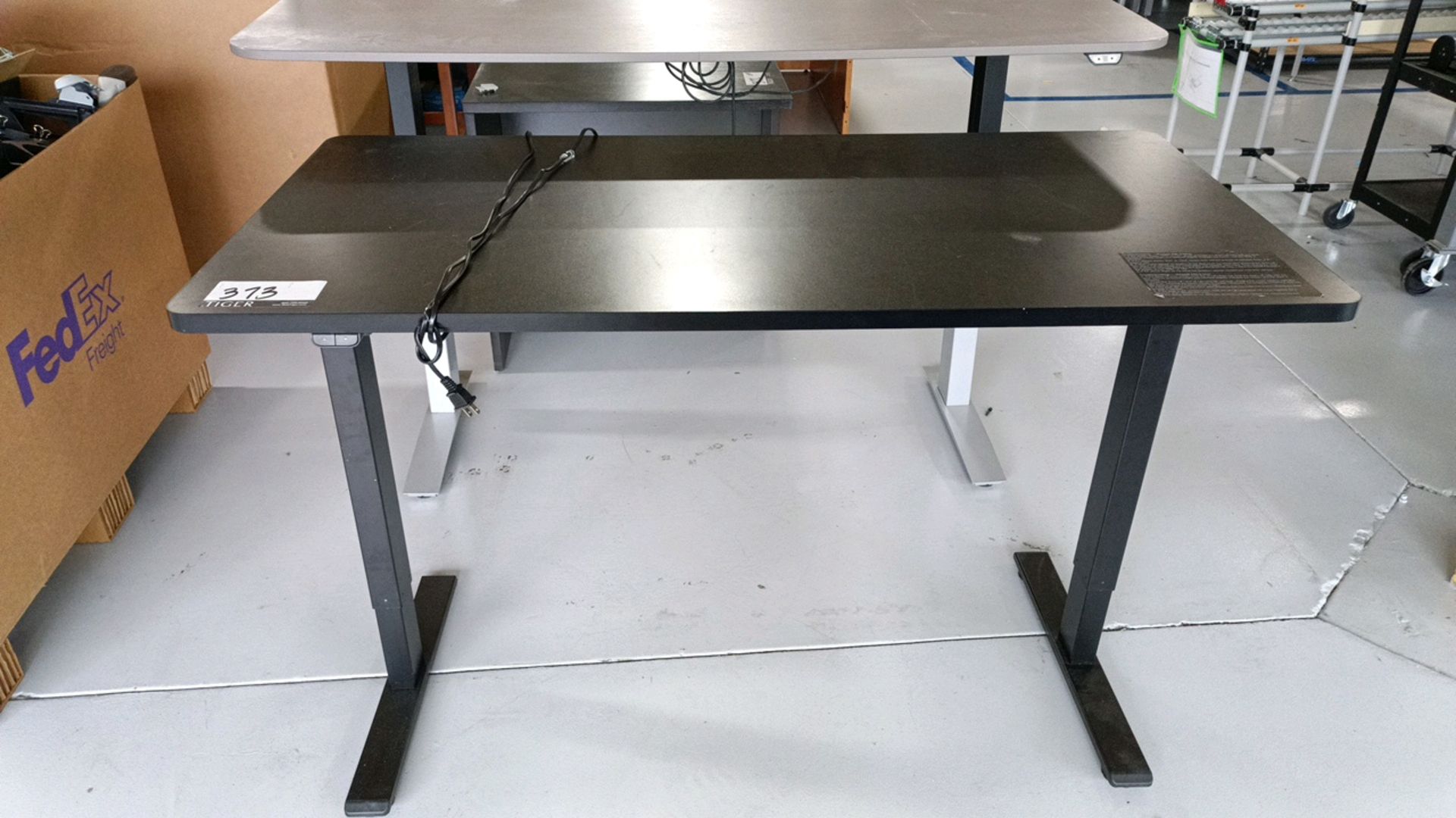 Electric Adjustable Desks - Image 5 of 6