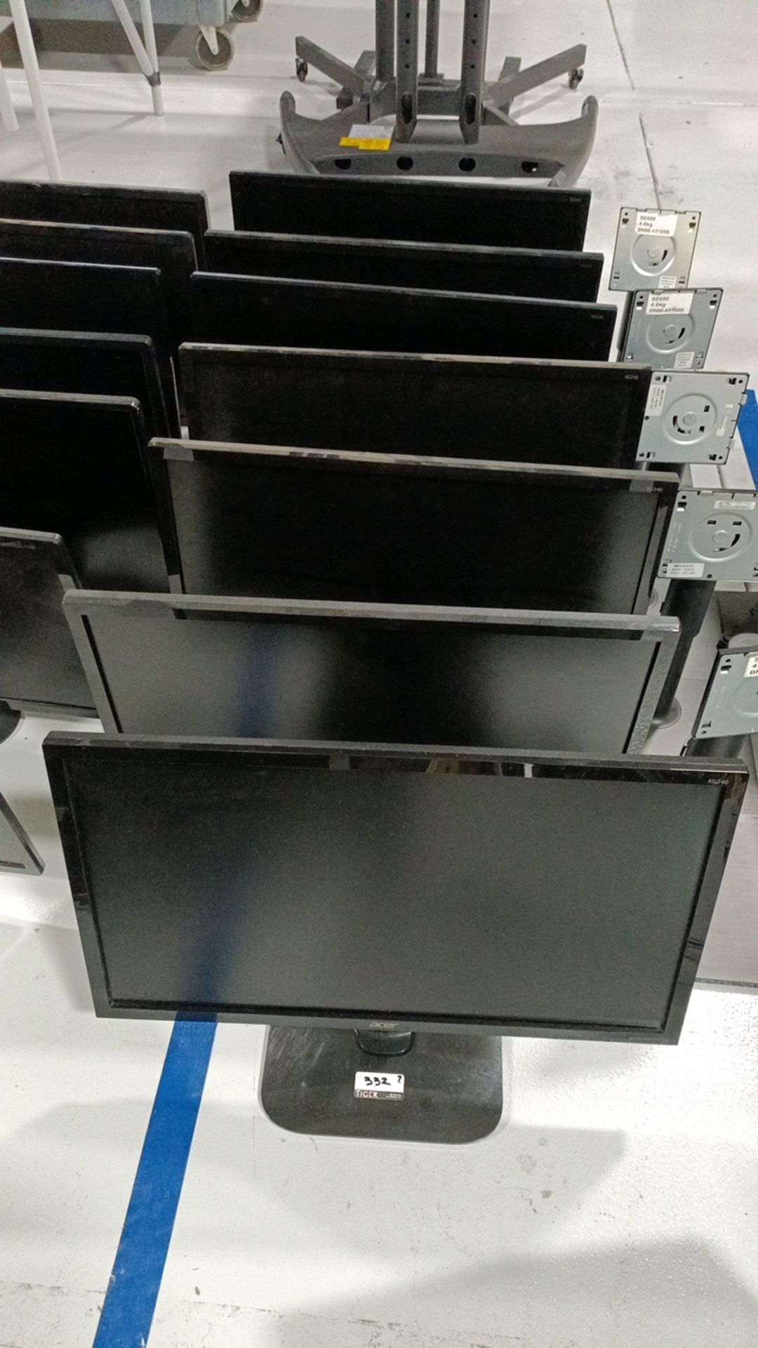 Acer 24" LED LCD Monitors - Image 2 of 2