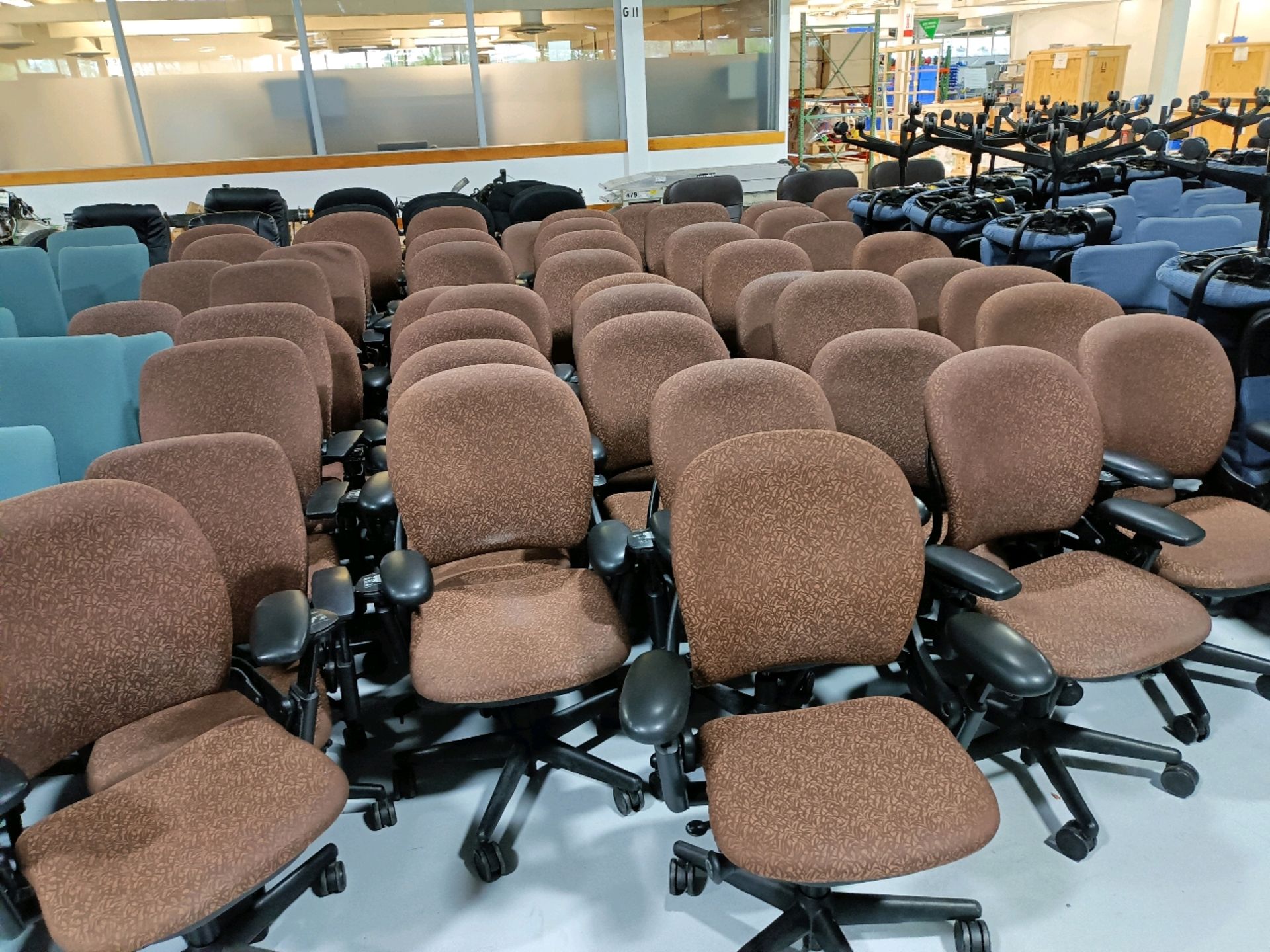 Steelcase Office Chairs, w/- Arms - Image 3 of 5