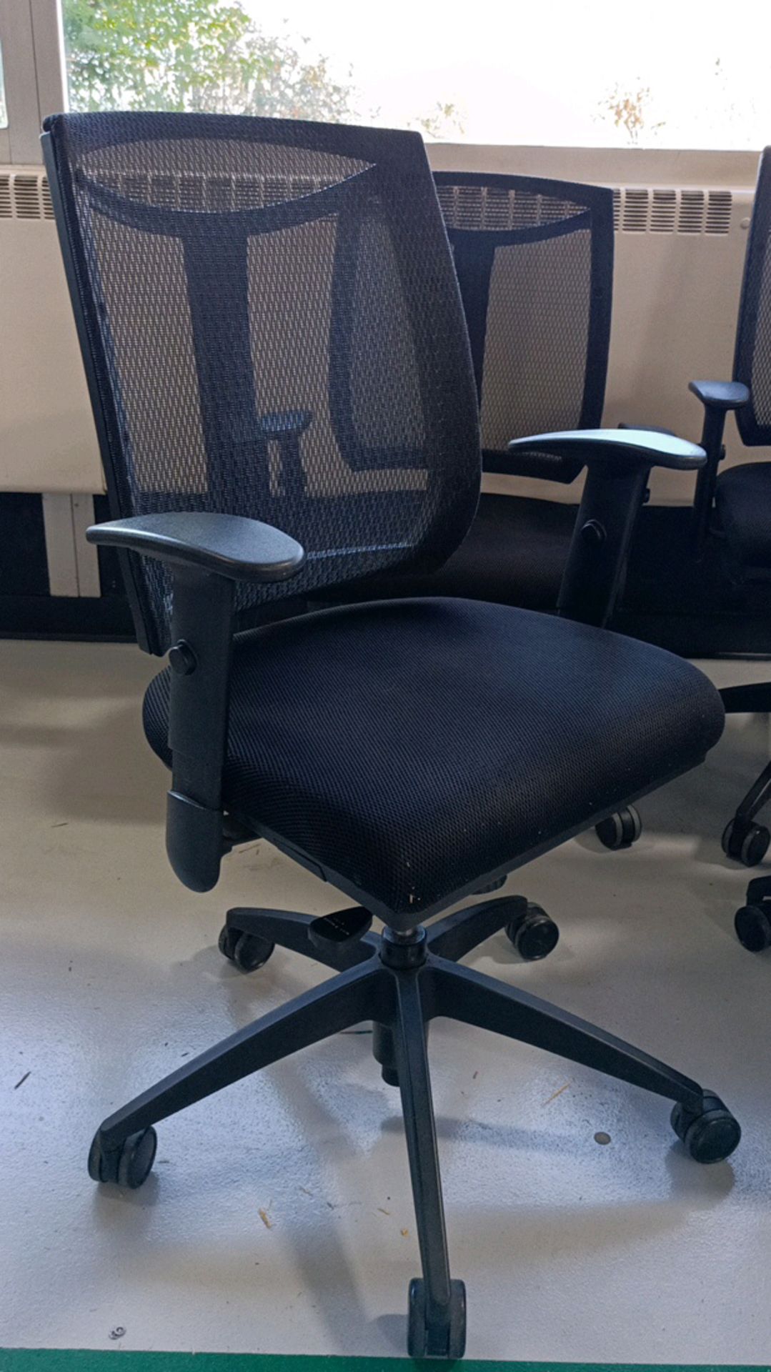 Mesh Mid-Back Office Chairs - Image 2 of 3