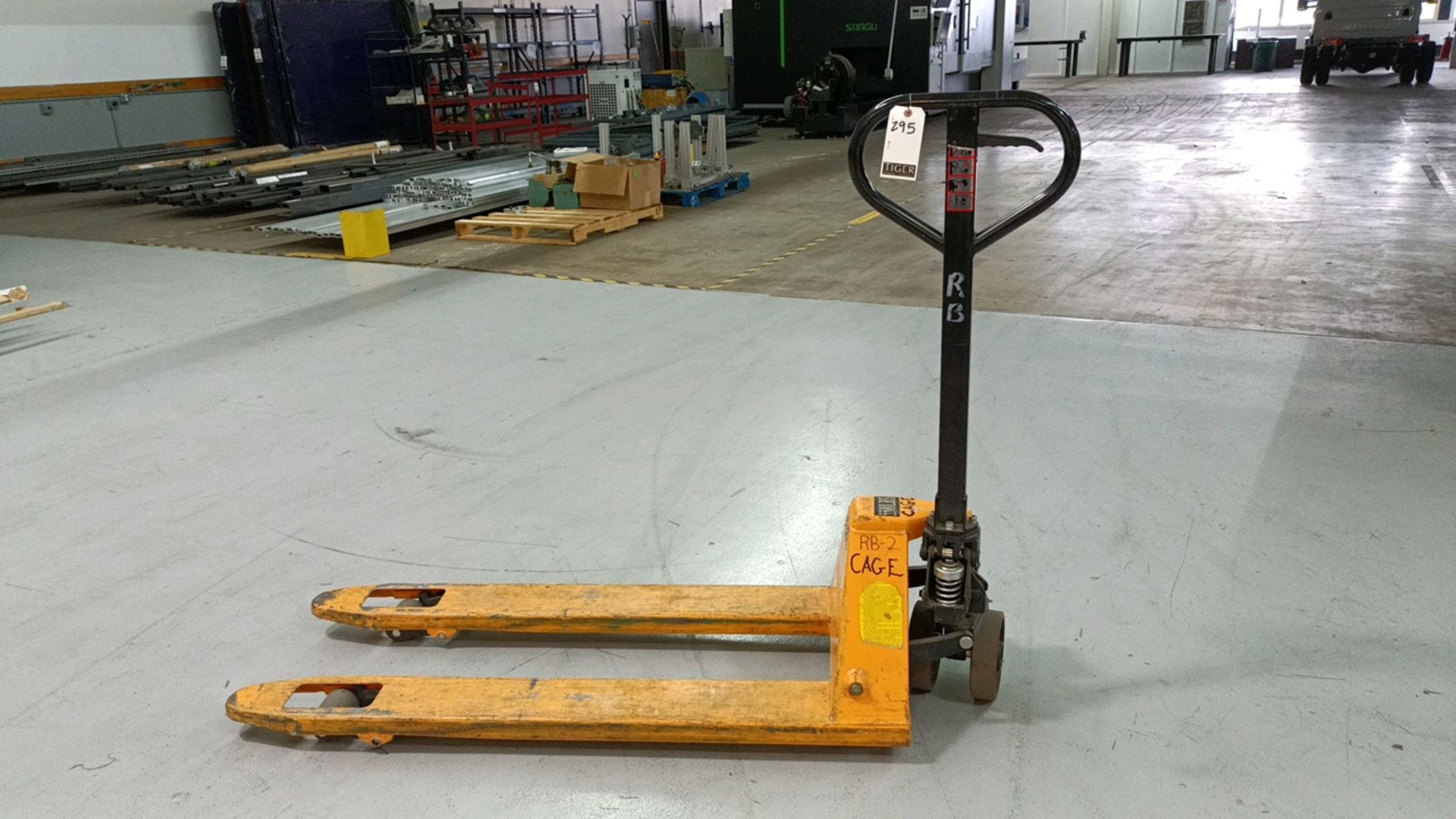 Pallet Jack-Narrow Fork - Image 2 of 4