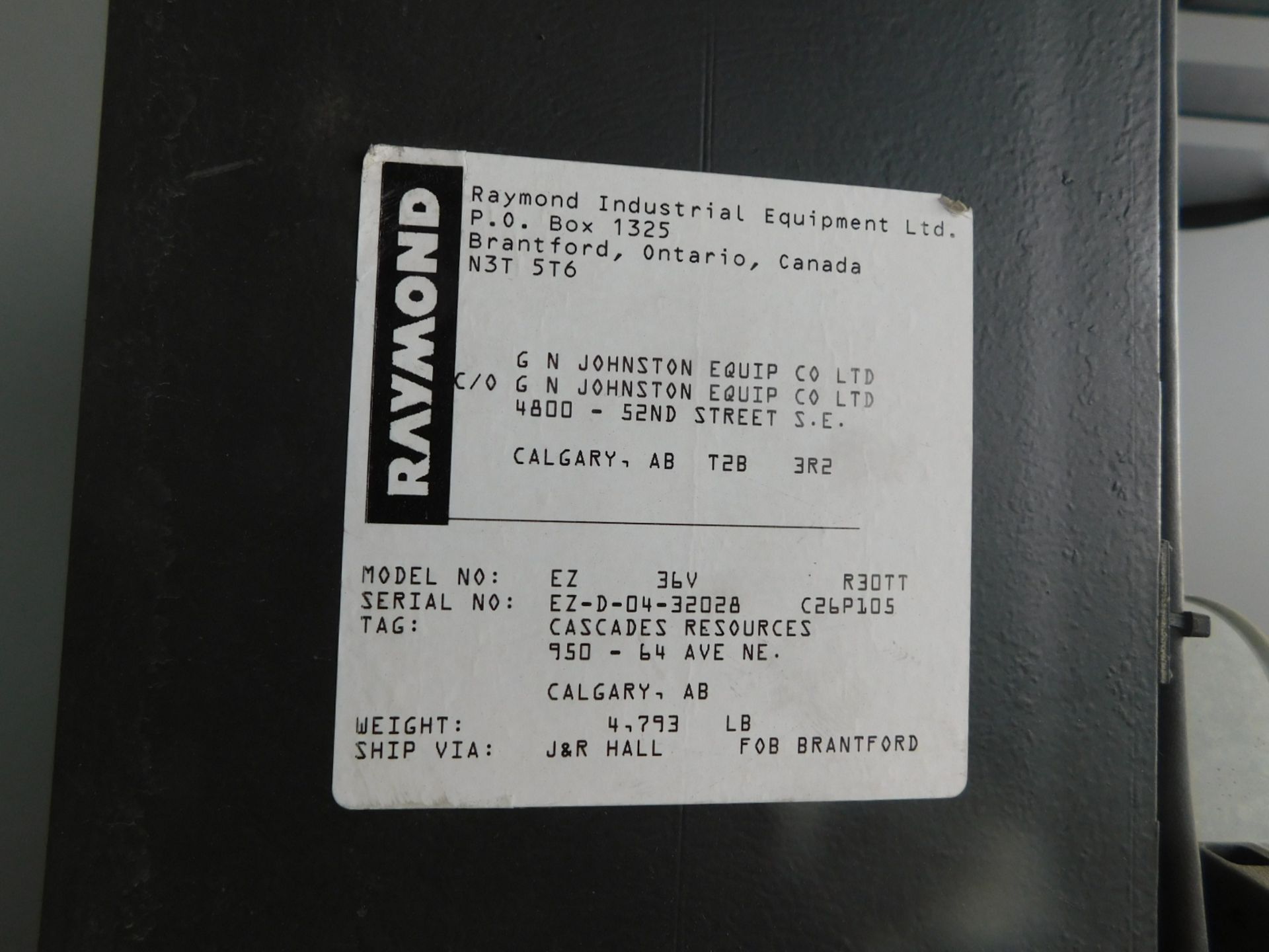 RAYMOND EASI R30TT NARROW ISLE REACH TRUCK, STAND-UP,3000LB, 192" LIFT,S/N EZ-D-04-32028, C/W - Image 3 of 6