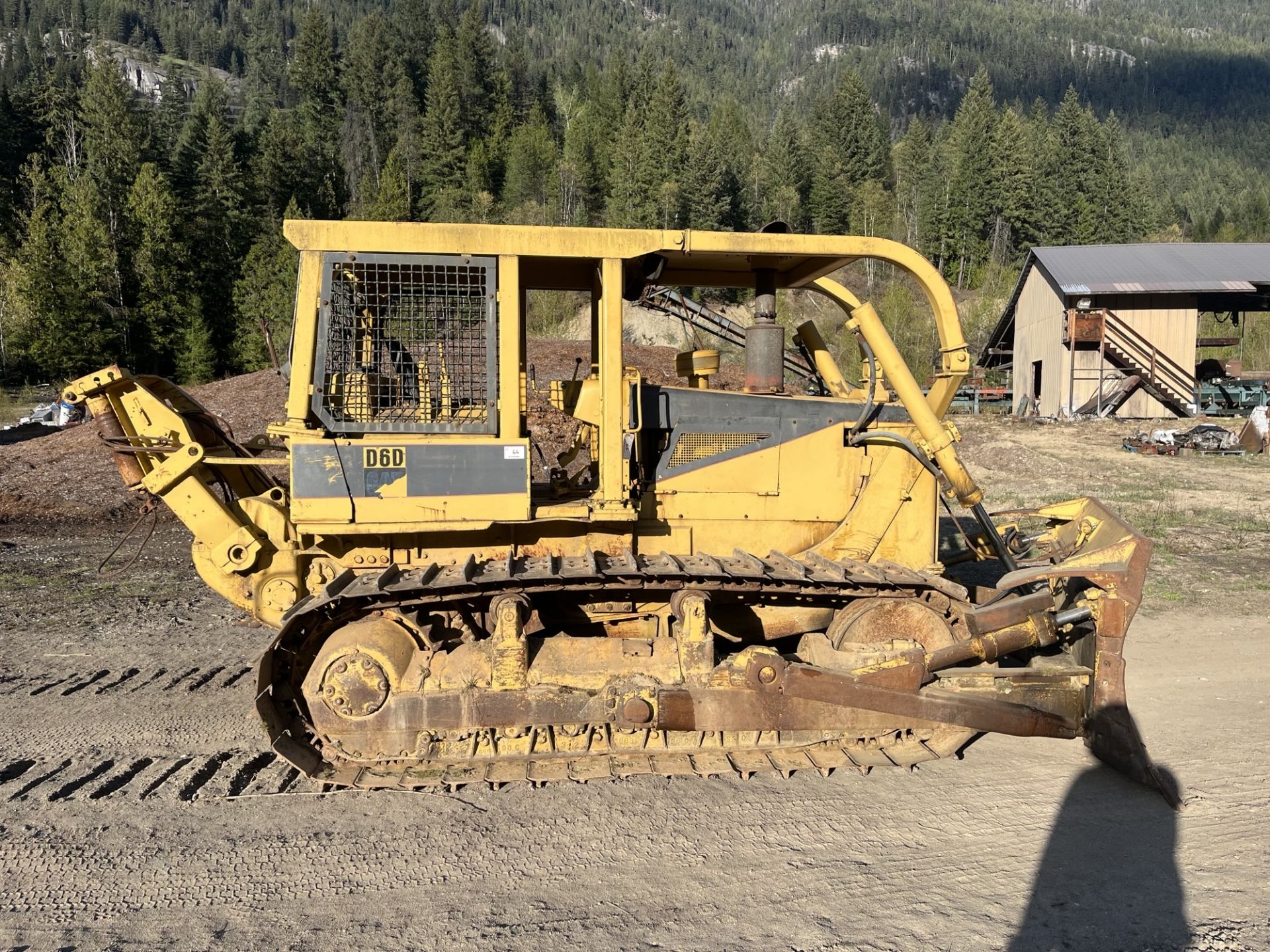 CAT D6D DOZER, 4 WAY BLADE, WINCH, OROPS, S/N 04X06876, 3306 ENGINE, METER SHOWS, C/W 10'8" RAKE