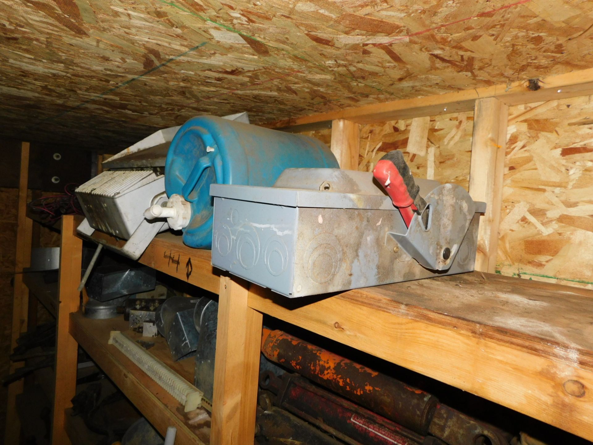 REMAINING SHELVES OF ASST MILL PARTS, ELECTRICAL, HYDRAULICS - Image 6 of 8