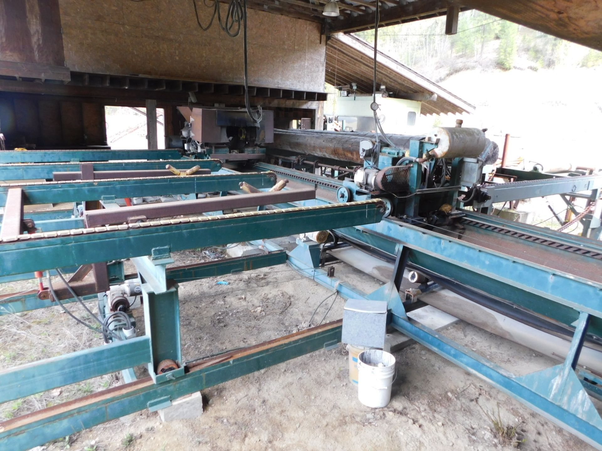 LOG LATHE SYSTEM: UP TO 48" X 30' LOG, (2) ADJUSTABLE CUTTER HEADS, 5HP, 460V, 1755RPM, HEAD CAN - Image 20 of 26
