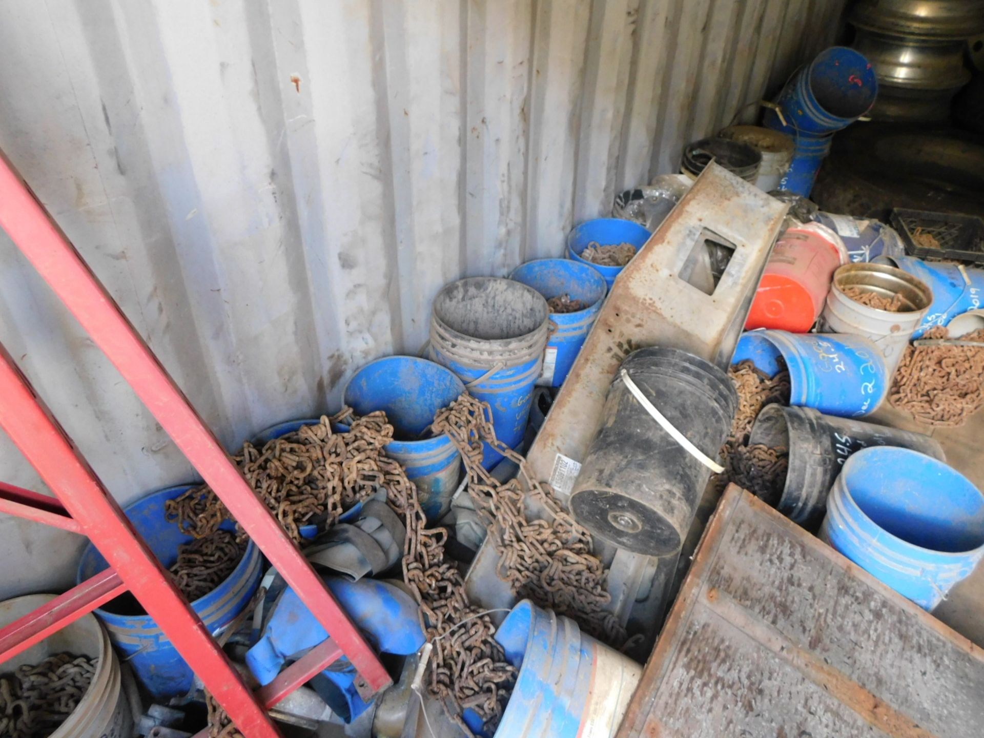 LARGE QTY OF LOGGING TRUCK TIRE CHAINS