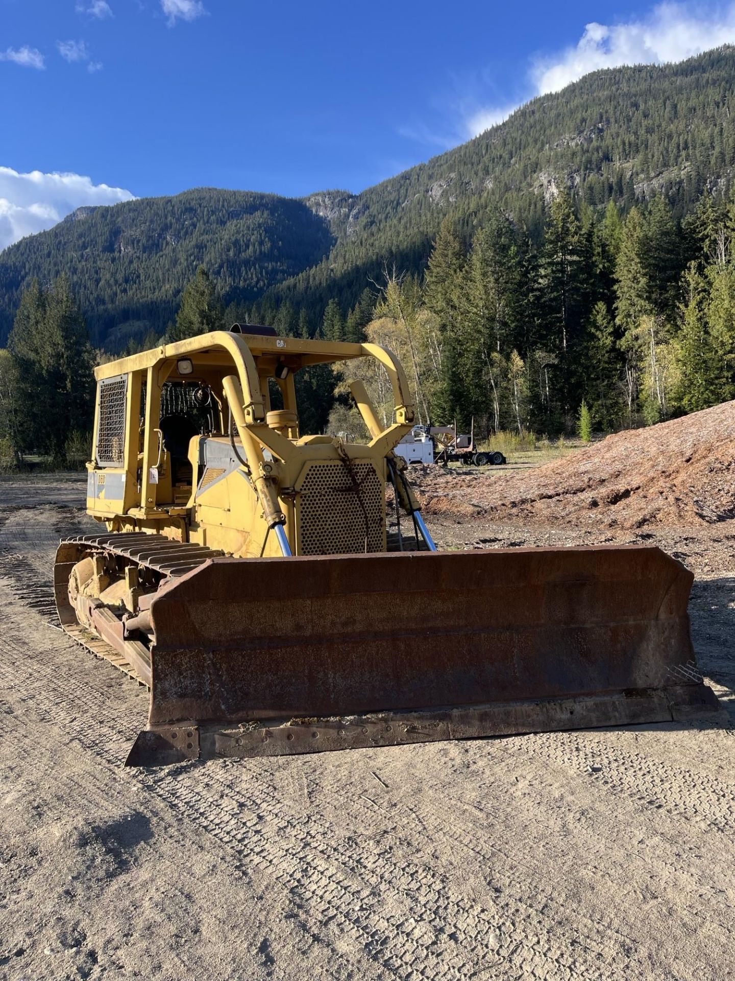 CAT D6D DOZER, 4 WAY BLADE, WINCH, OROPS, S/N 04X06876, 3306 ENGINE, METER SHOWS, C/W 10'8" RAKE - Image 2 of 10