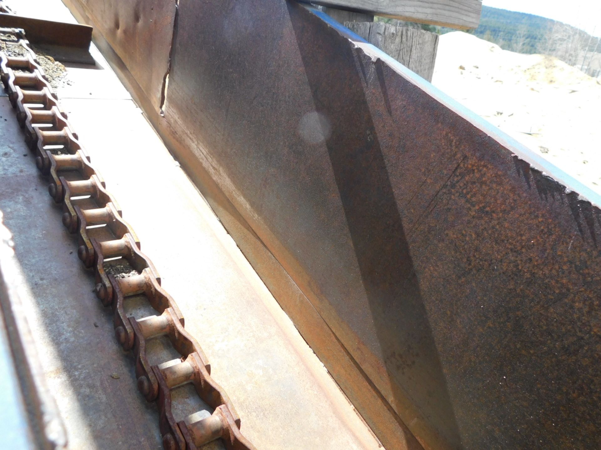 13" X 36' INCLINE BELT CONVEYOR FROM UNDER HEAD SAW - Image 2 of 3