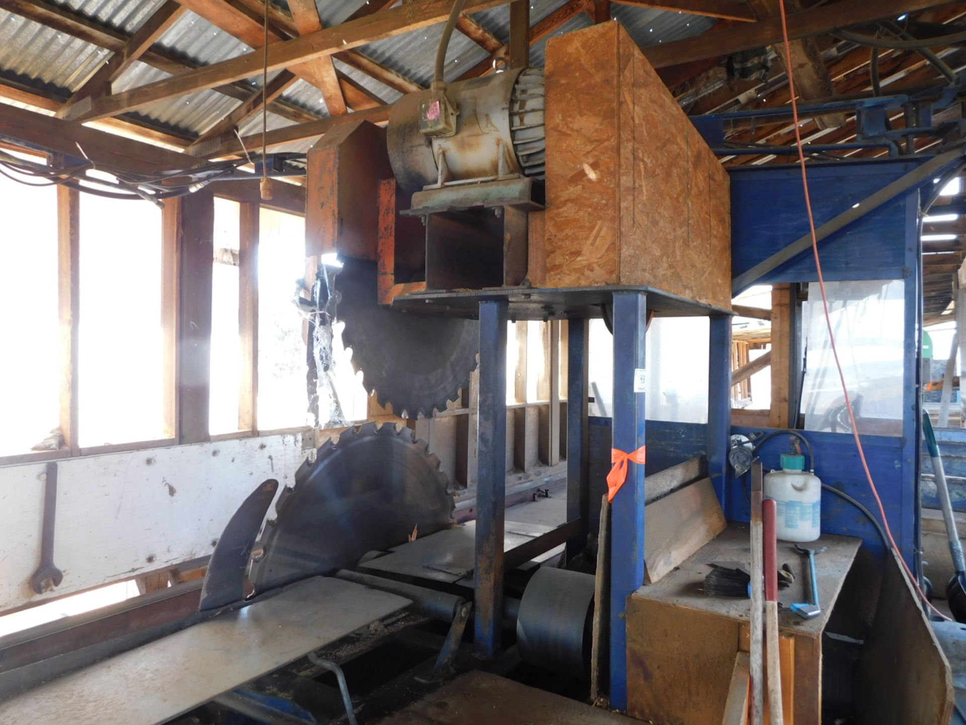 CIRCULAR HEAD SAWMILL: 42" TOPSAW, 20HP, 550V, 1180RPM, 48" BOTTOMSAW, APPROX 50HP, 3 KNEE LOG - Image 5 of 11