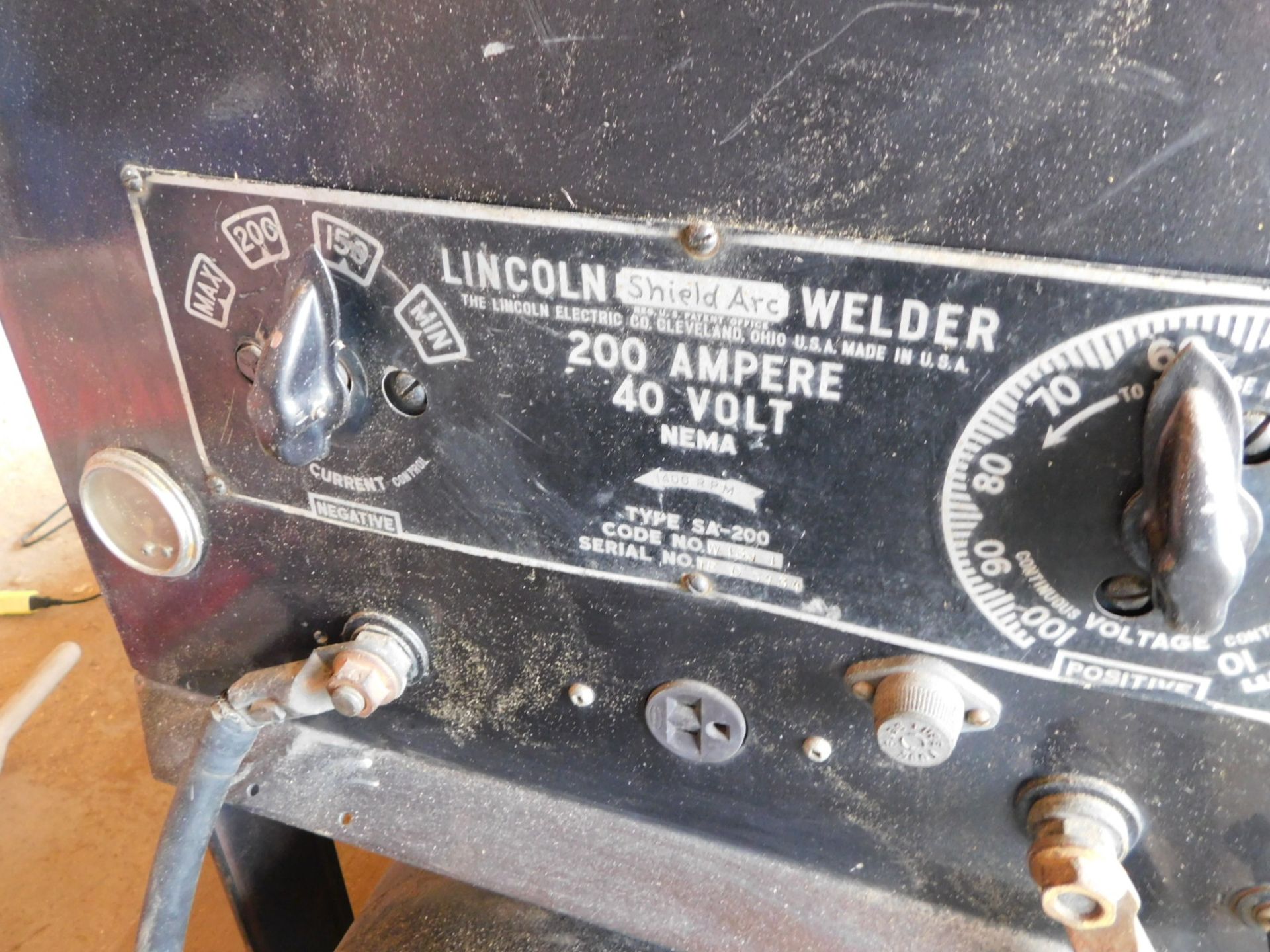 LINCOLN 200AMP SHIELD ARC WELDER TYPE SA-200, SKID MOUNTED, CABLES - Image 3 of 6