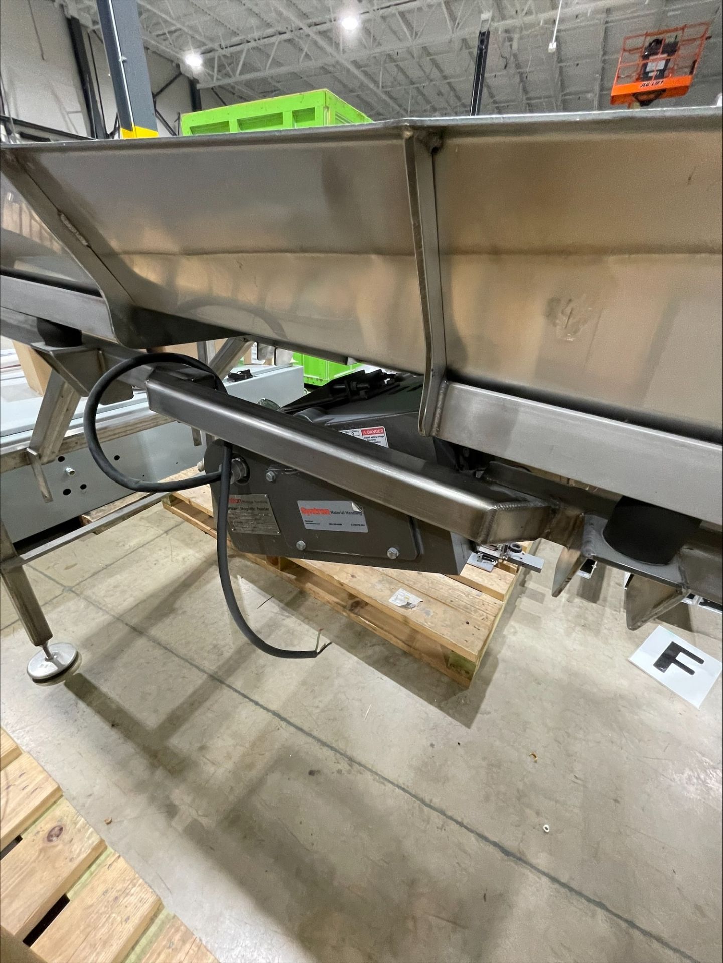 Syntron Stainless Steel Vibratory Feeding Conveyor,Model#FH24-C, serial#T106497 order#T222905, 445 - Image 2 of 6