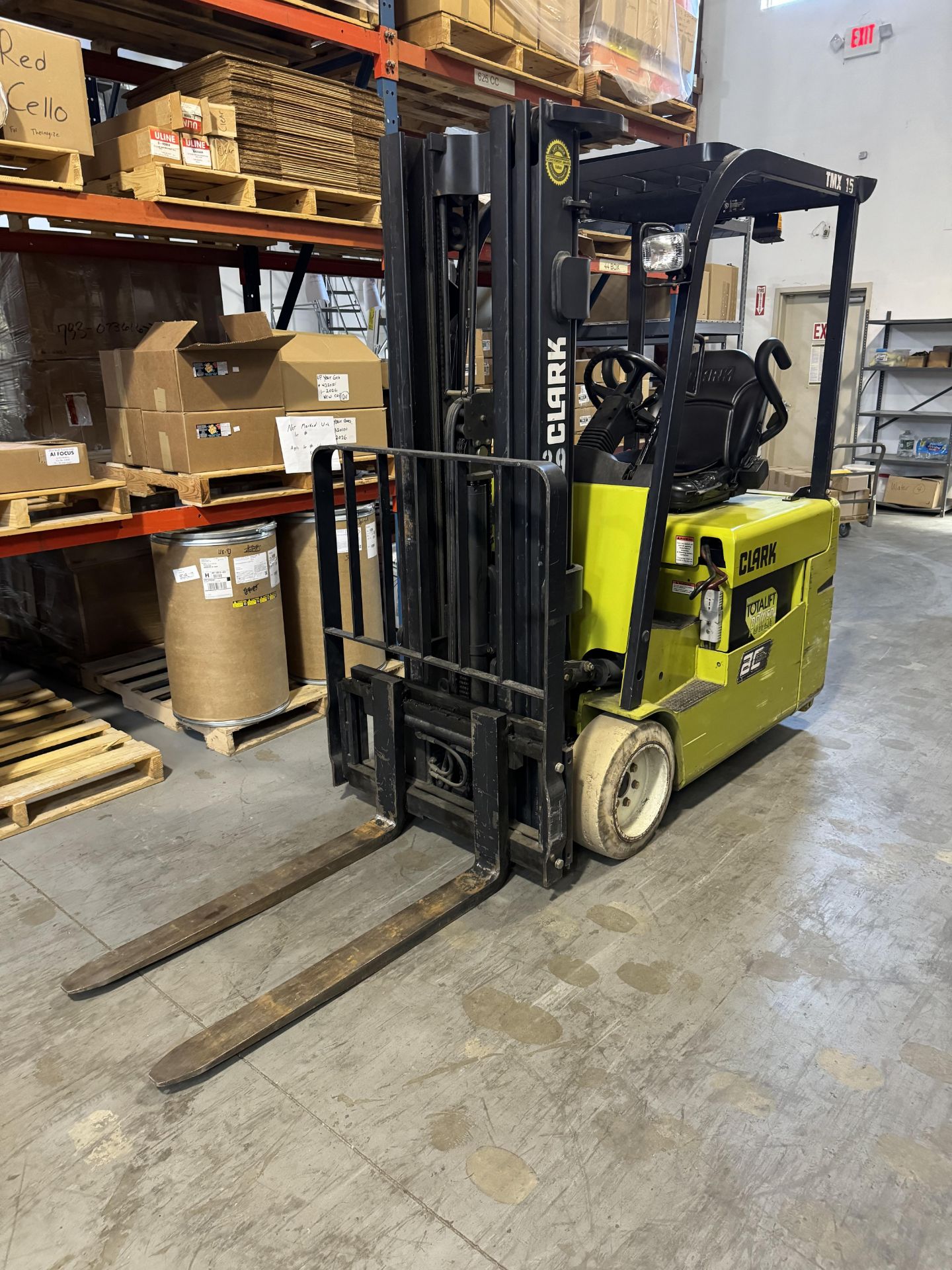 Clark model TMX15 fork lift