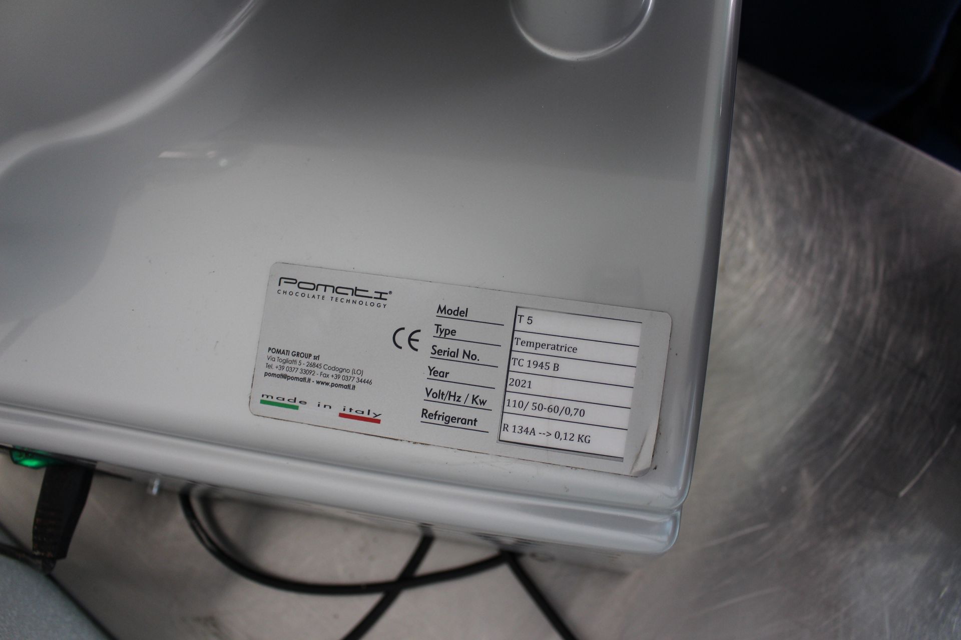 Pomati model T5 Temperatrice 5-kg table top tempering unit with dispensing tube, with - Image 2 of 2