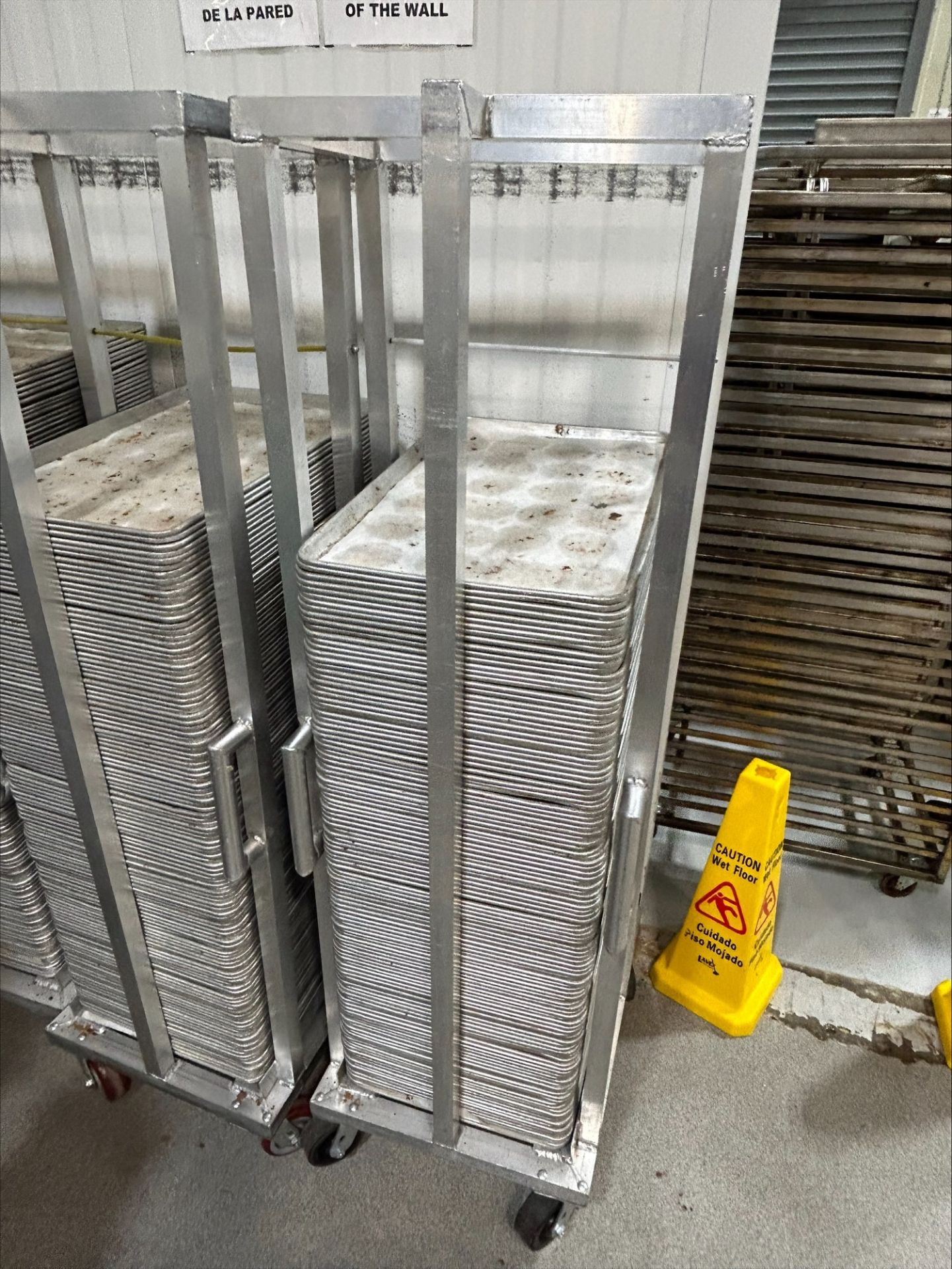 (10) Carts for trays. Rgging no fee