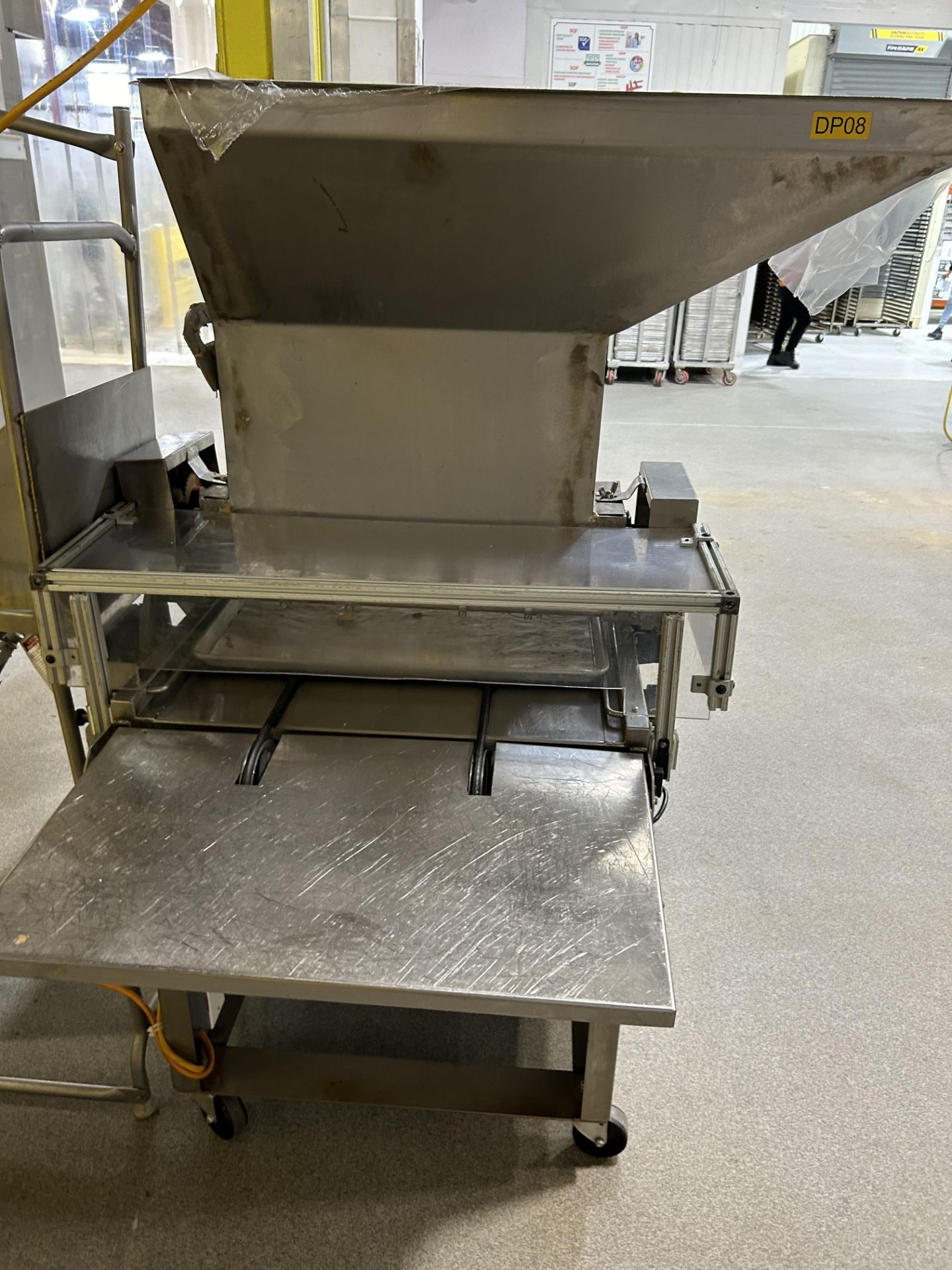 Magna 24" Wire-Cut Cookie Depositor, model 24V-SX3-G, serial#41368 with (6) outlet die with 1.5" - Image 2 of 7