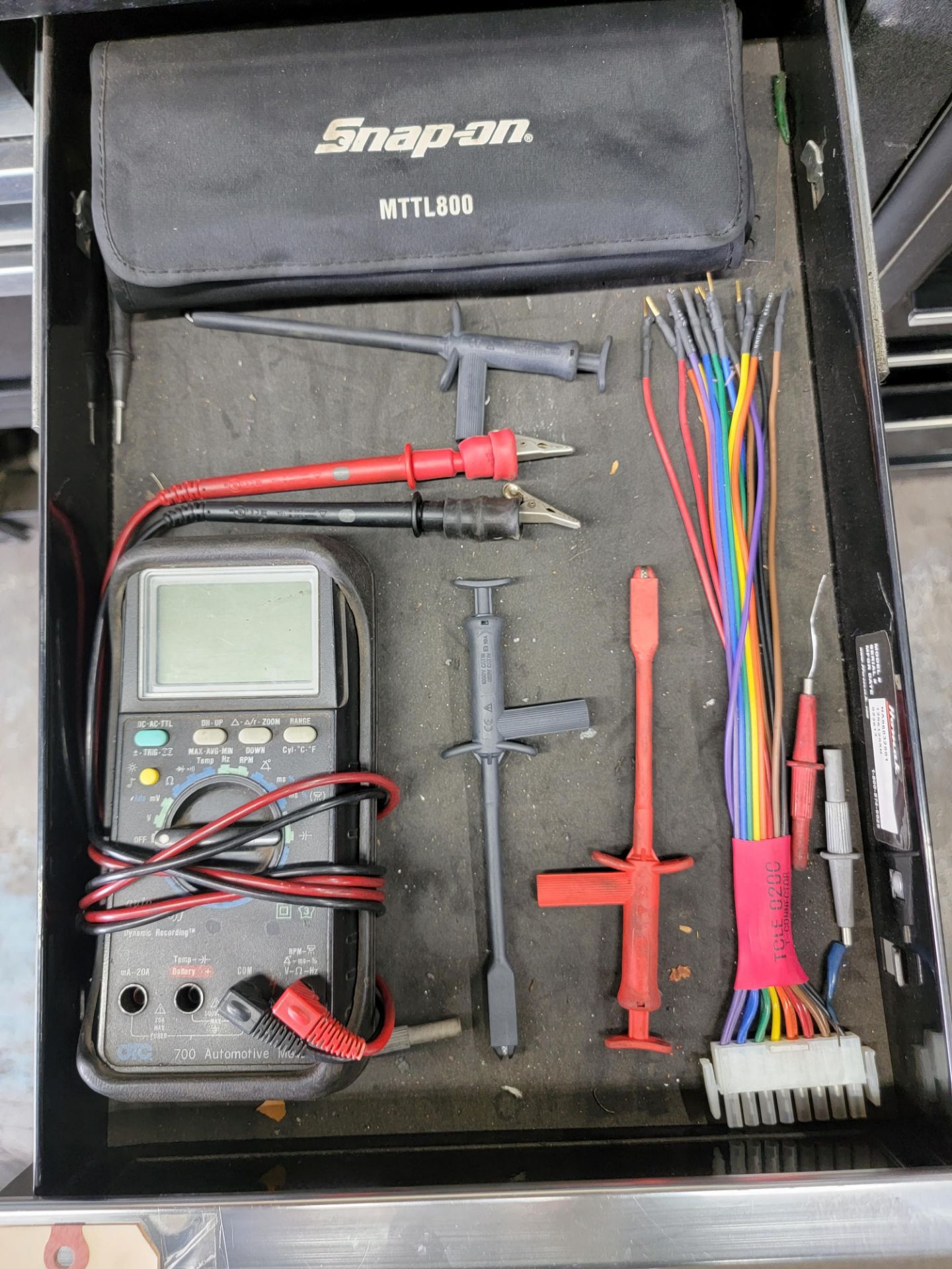 OTC 700 AUTOMOTIVE METER & SNAP ON BAG & ATTACHMEN - Image 2 of 2